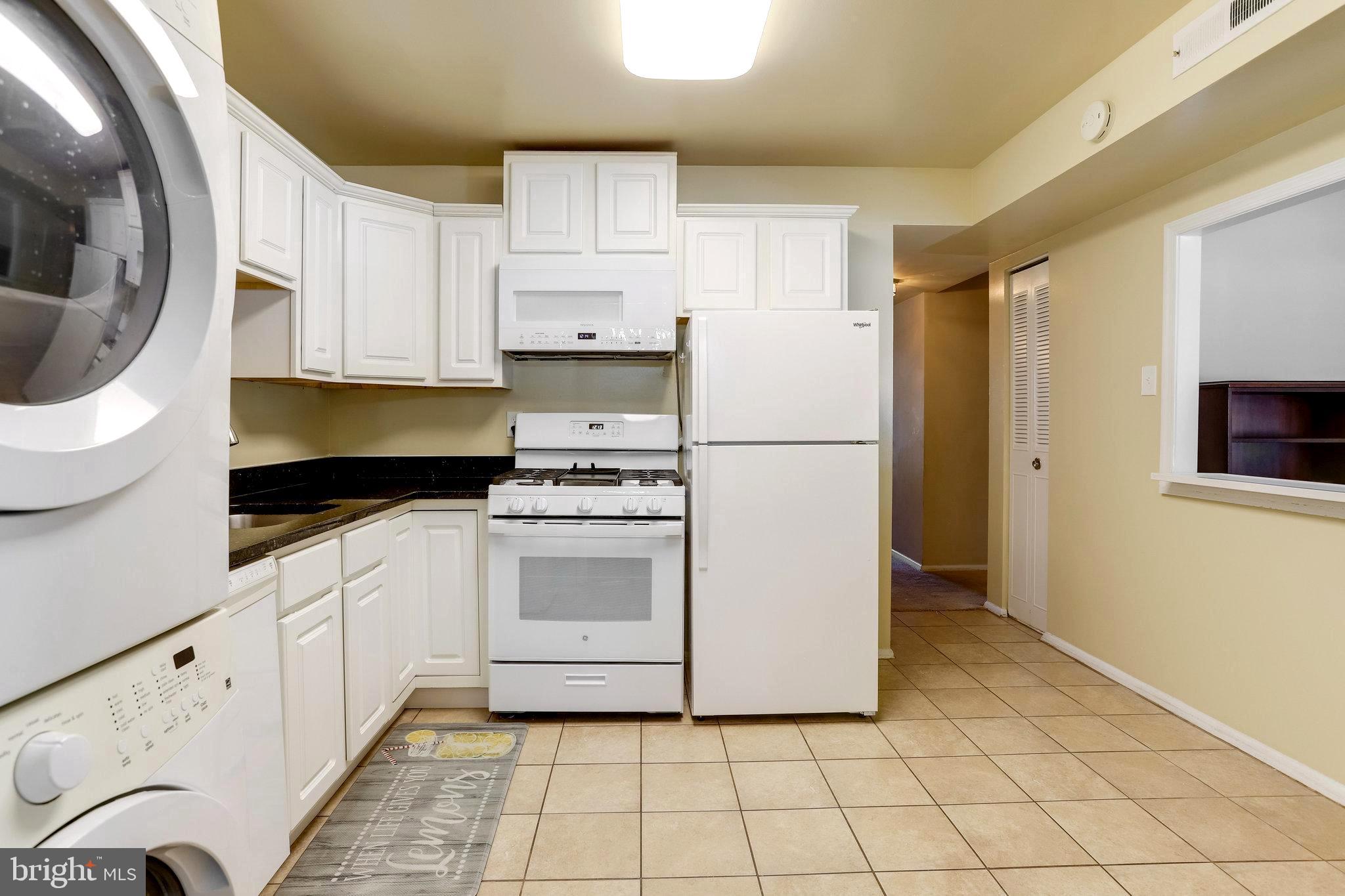 NORMANDIE ON THE LAKE II - Residential