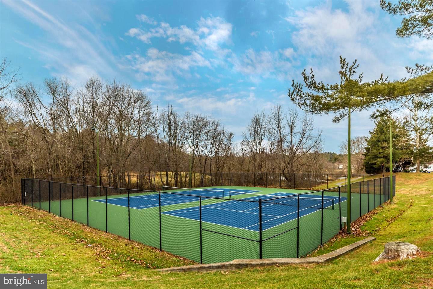 NORMANDIE ON THE LAKE II - Residential