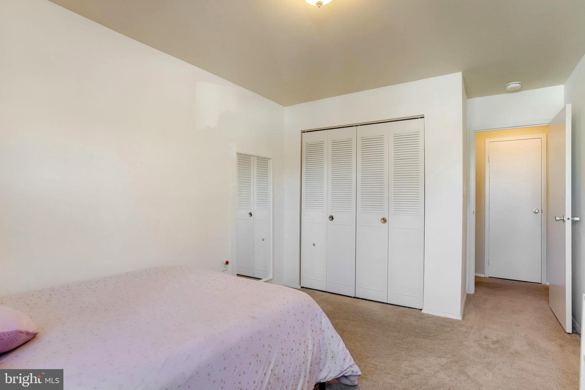 NORMANDIE ON THE LAKE II - Residential