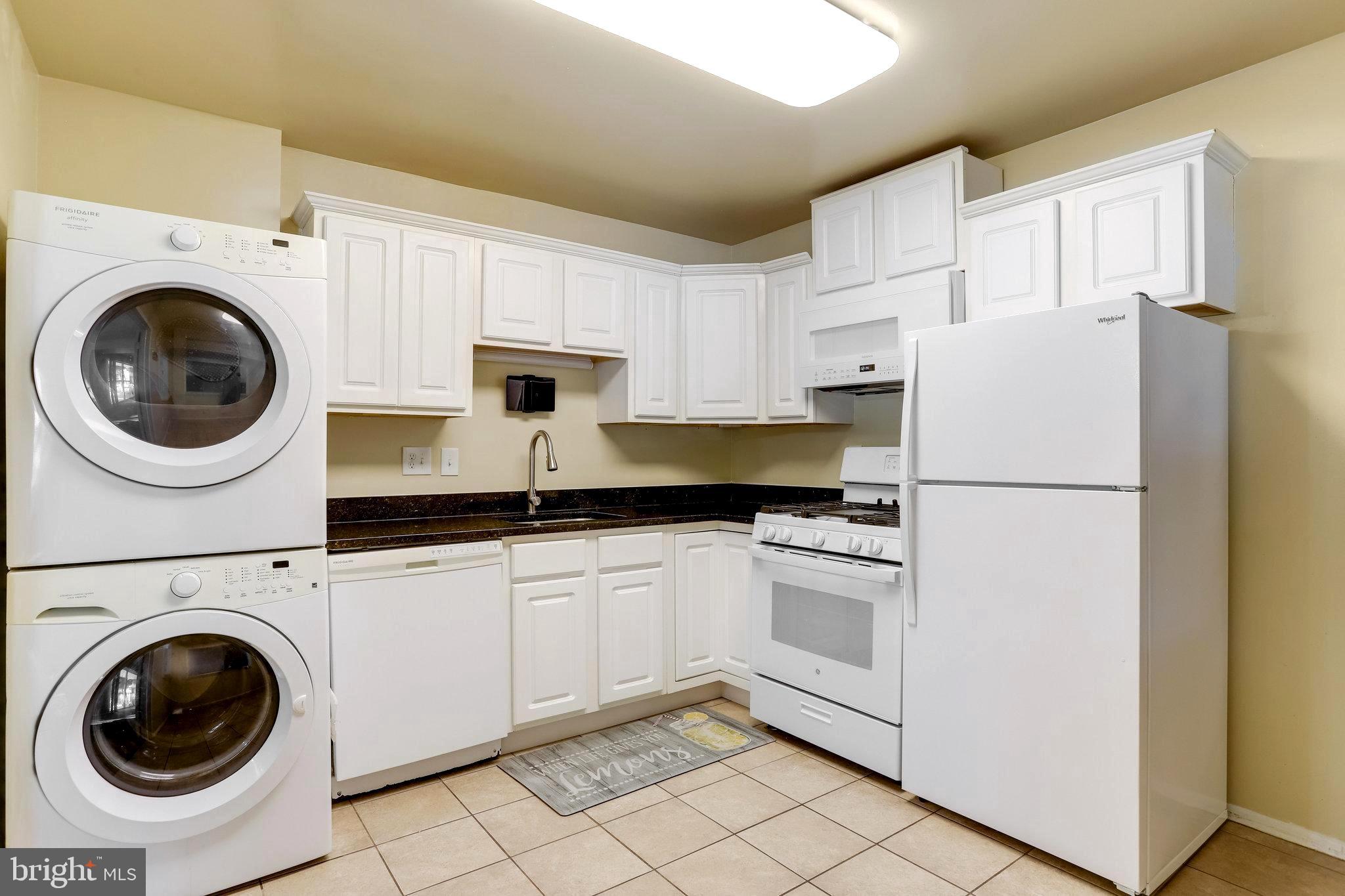 NORMANDIE ON THE LAKE II - Residential