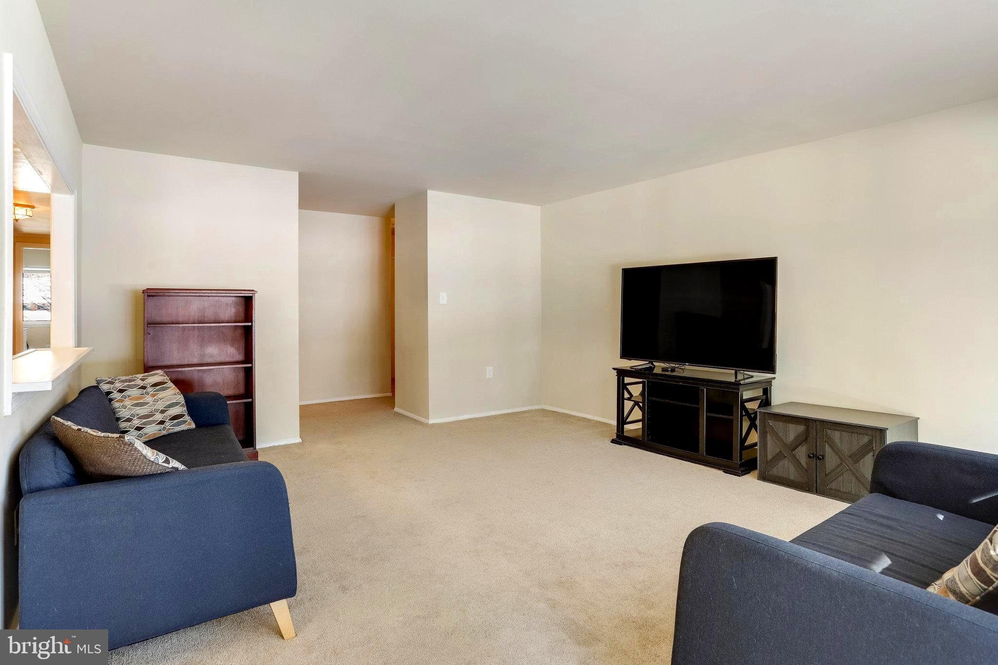 NORMANDIE ON THE LAKE II - Residential