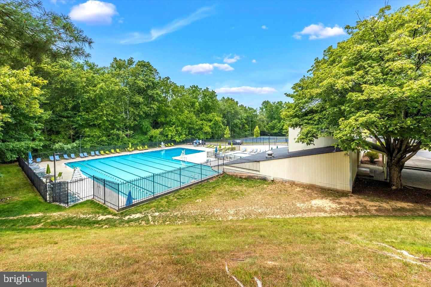 NORMANDIE ON THE LAKE II - Residential