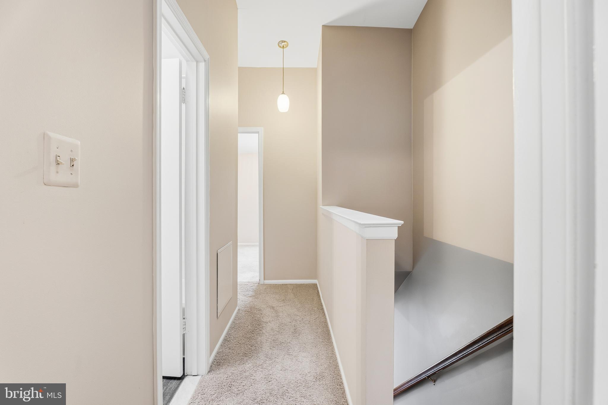 SUMMIT CHASE - Residential Lease