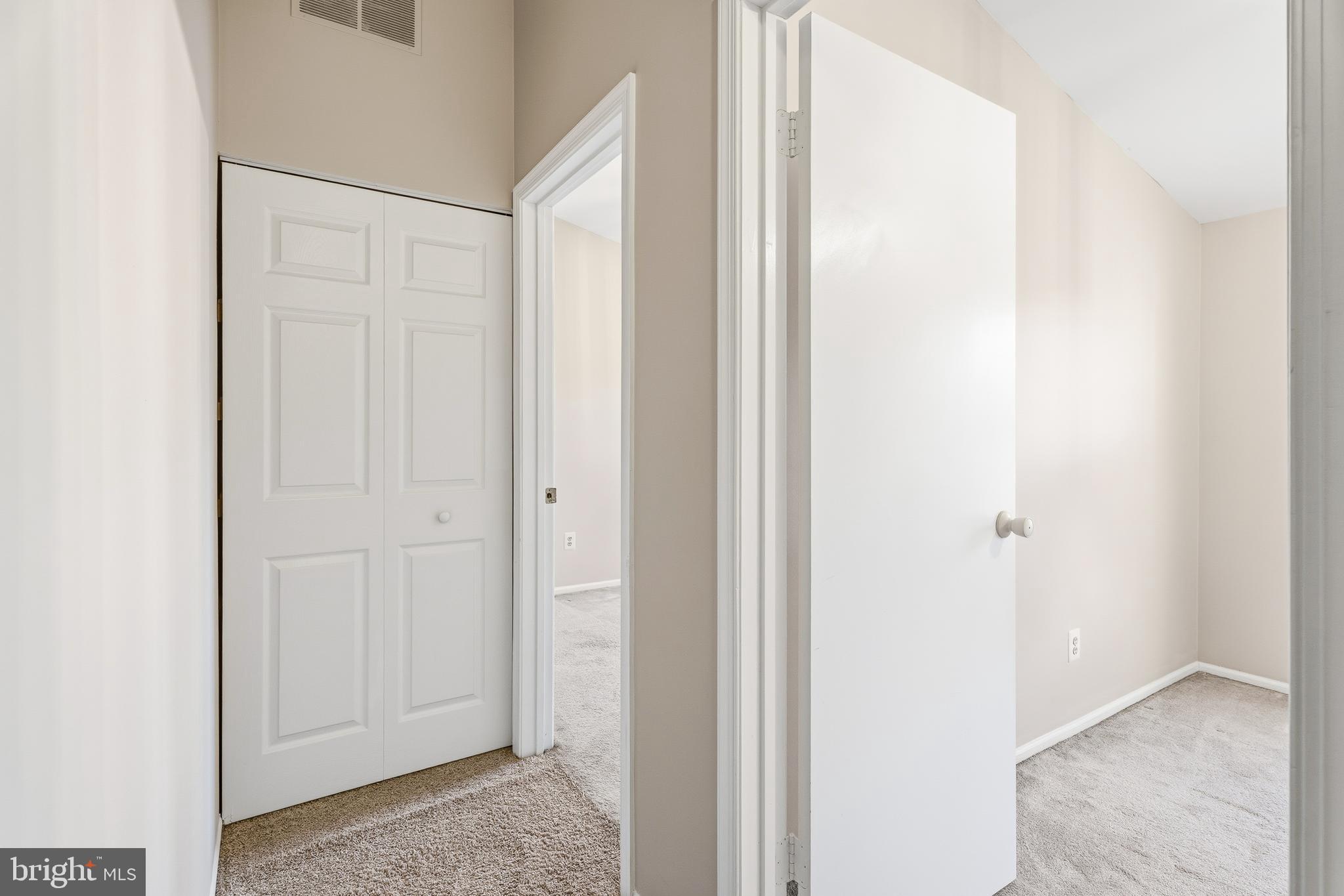 SUMMIT CHASE - Residential Lease