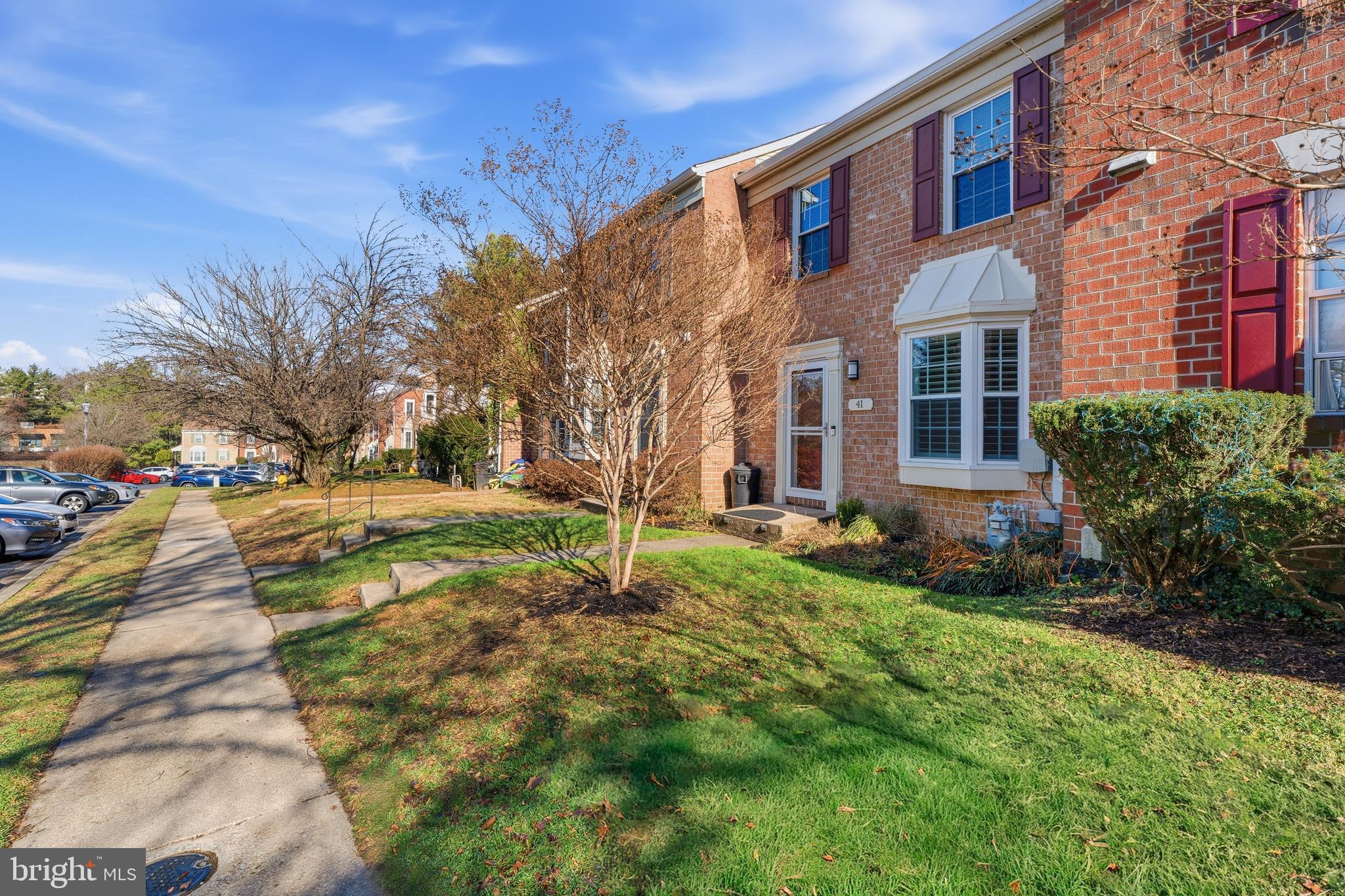 SUMMIT CHASE - Residential Lease