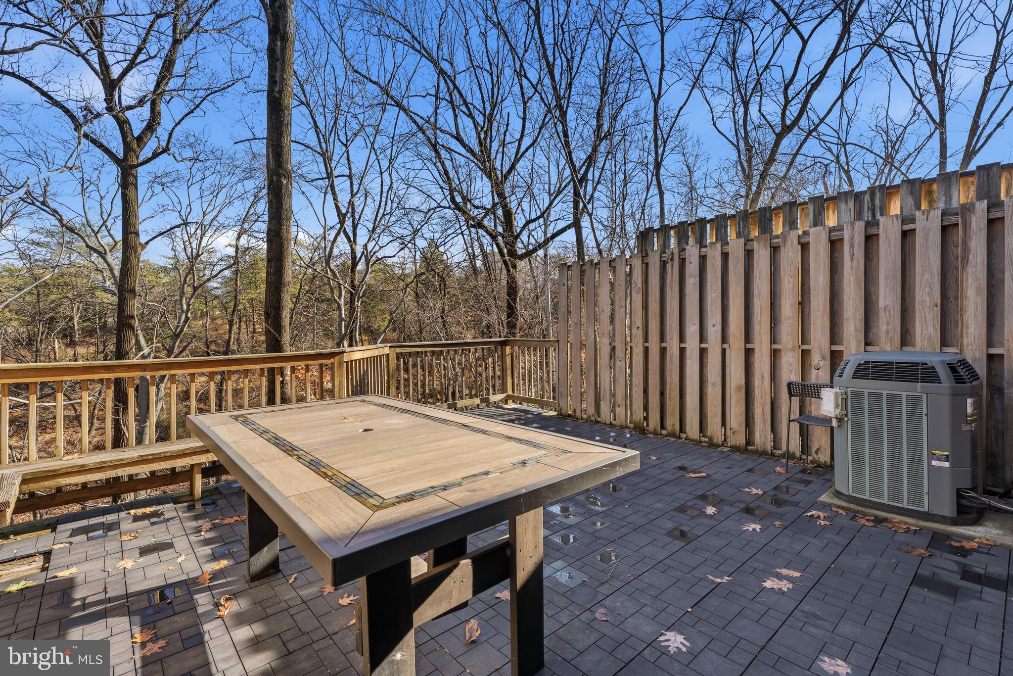 SUMMIT CHASE - Residential Lease