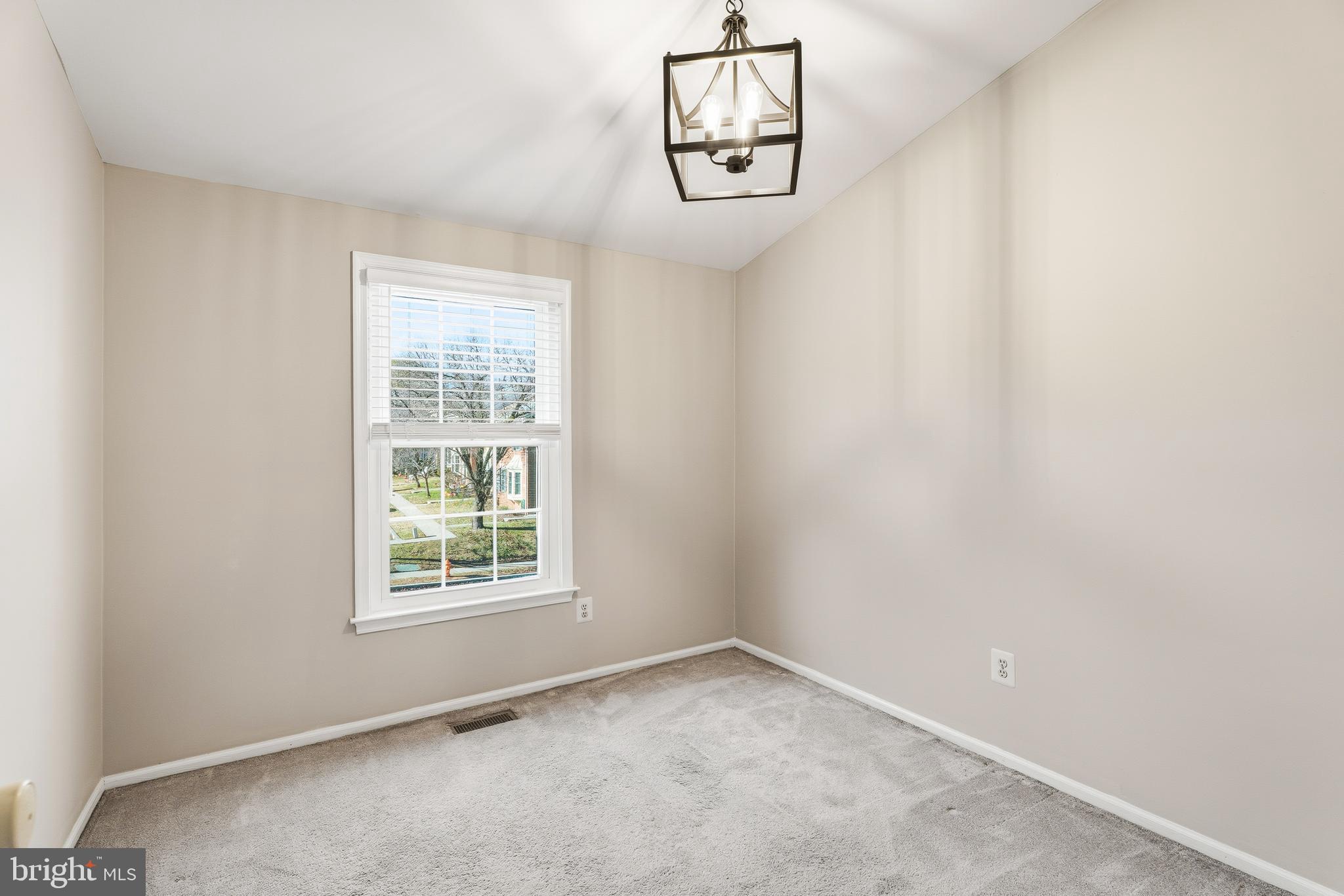 SUMMIT CHASE - Residential Lease