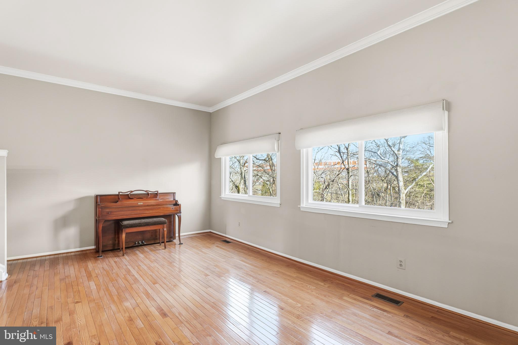 SUMMIT CHASE - Residential Lease