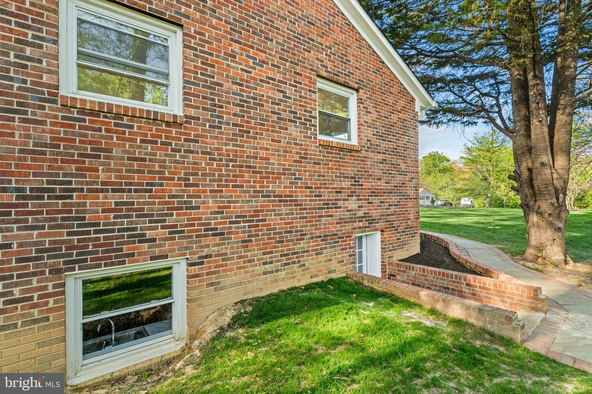 BULL RUN MOUNTAIN ESTATE - Residential