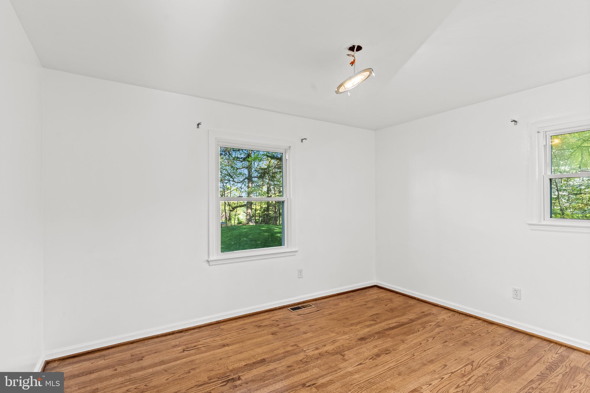 BULL RUN MOUNTAIN ESTATE - Residential