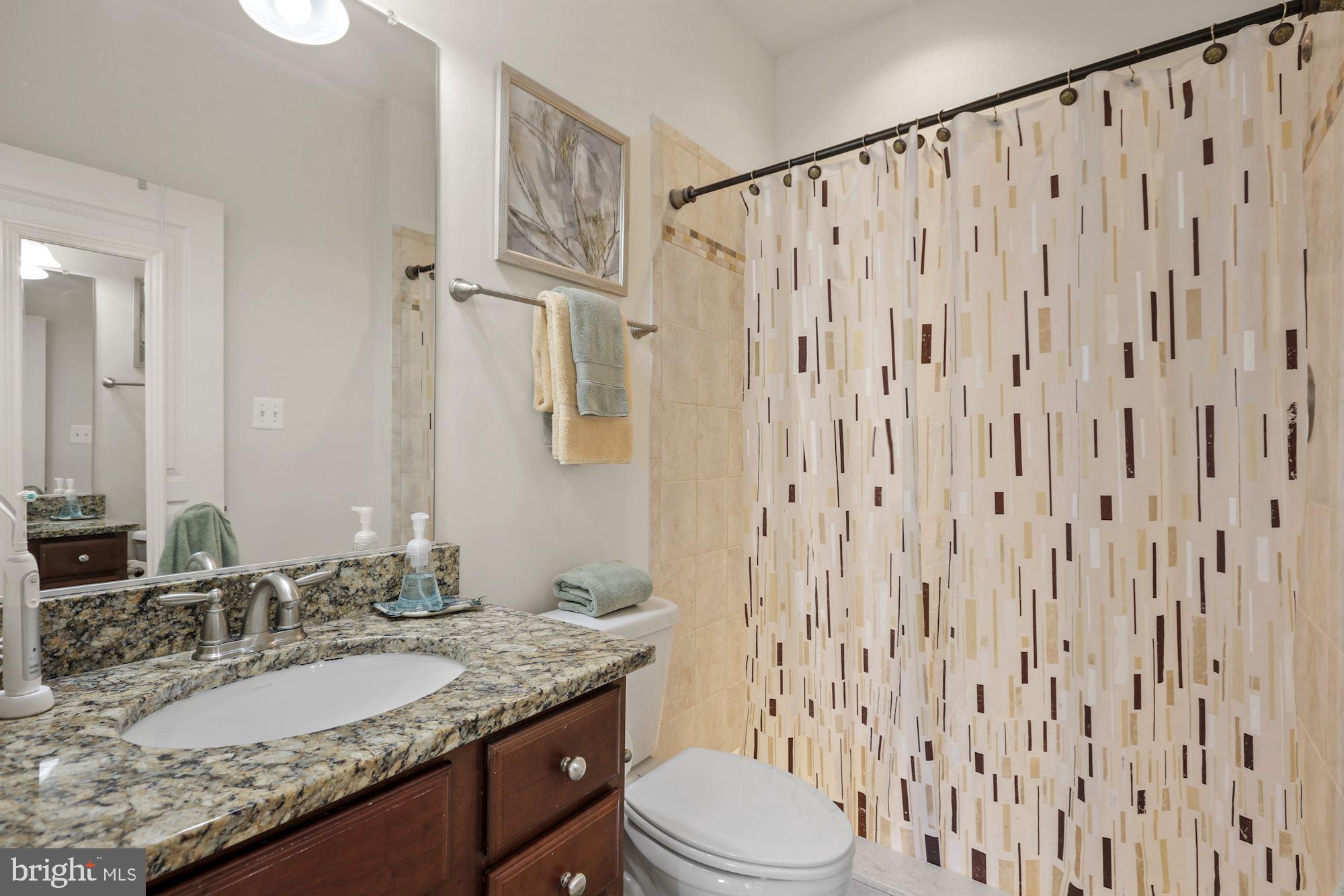 ROBERTS LANDING - Residential