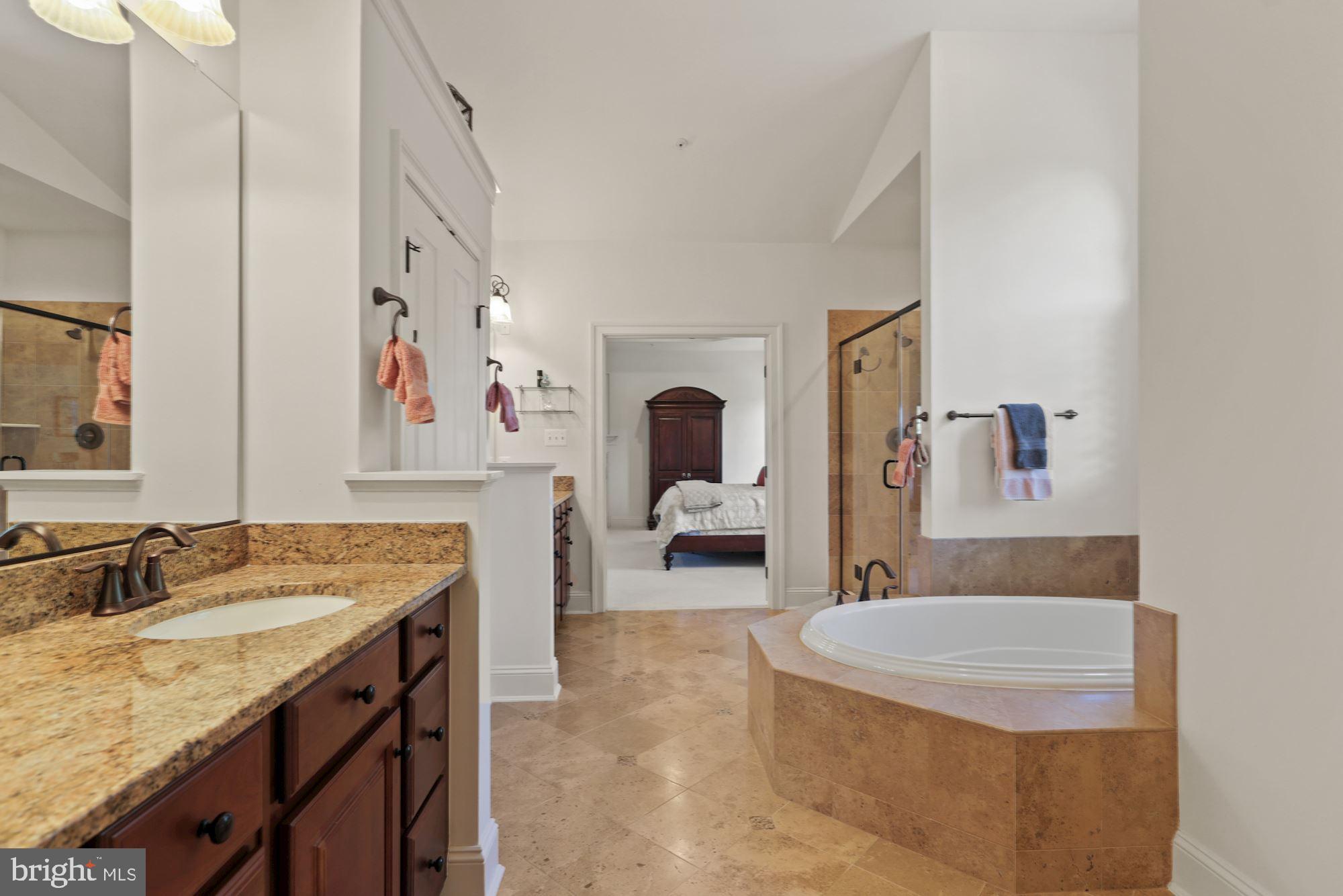 ROBERTS LANDING - Residential