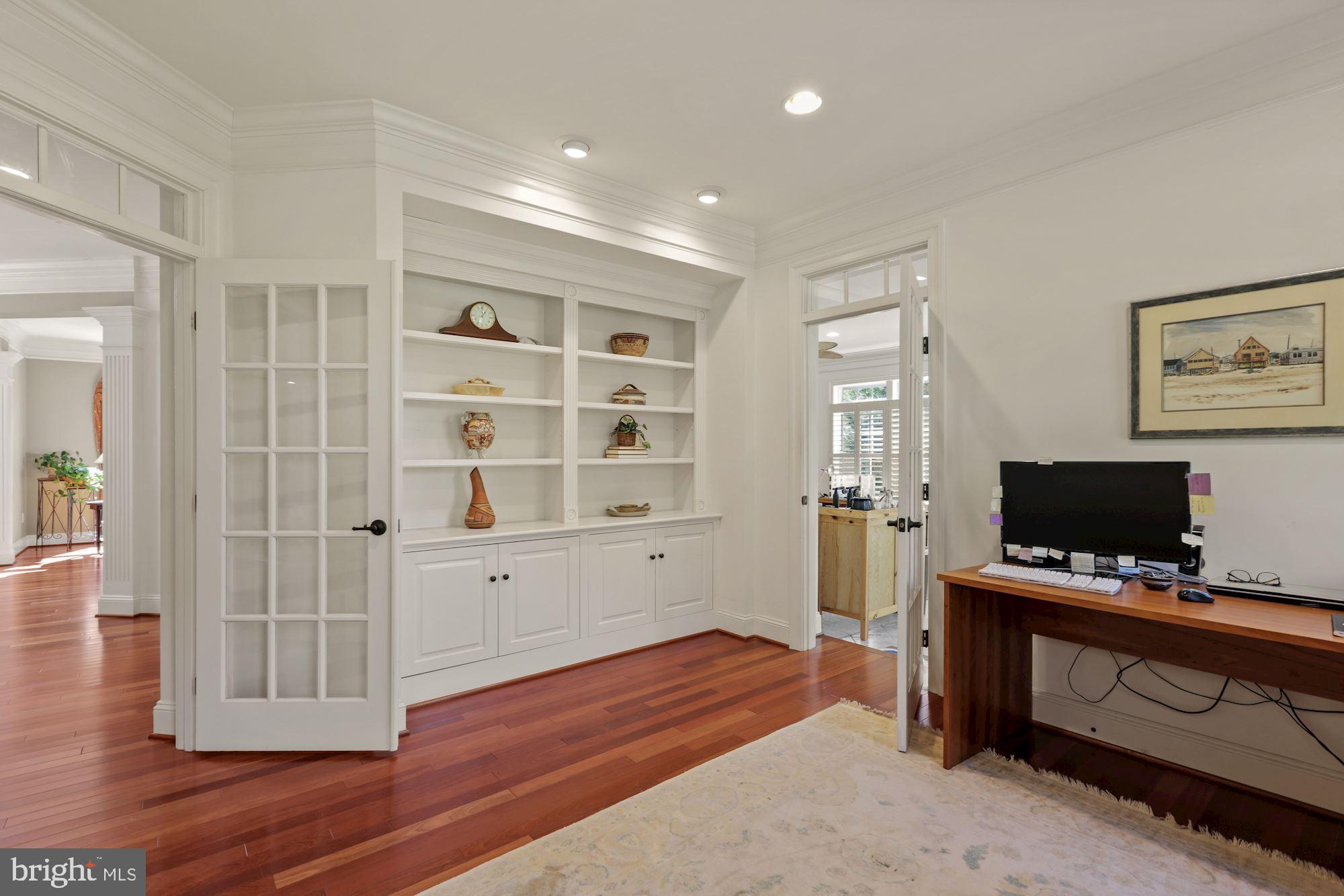 ROBERTS LANDING - Residential