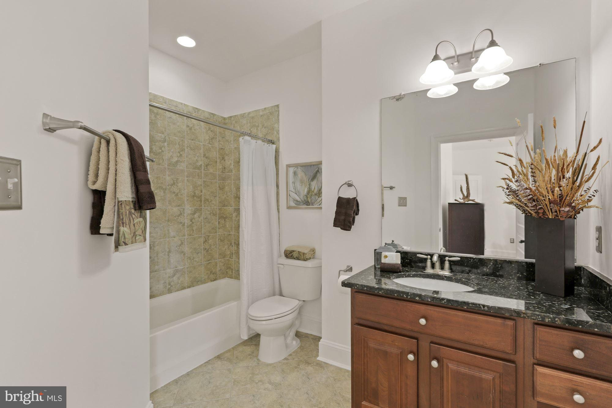 ROBERTS LANDING - Residential