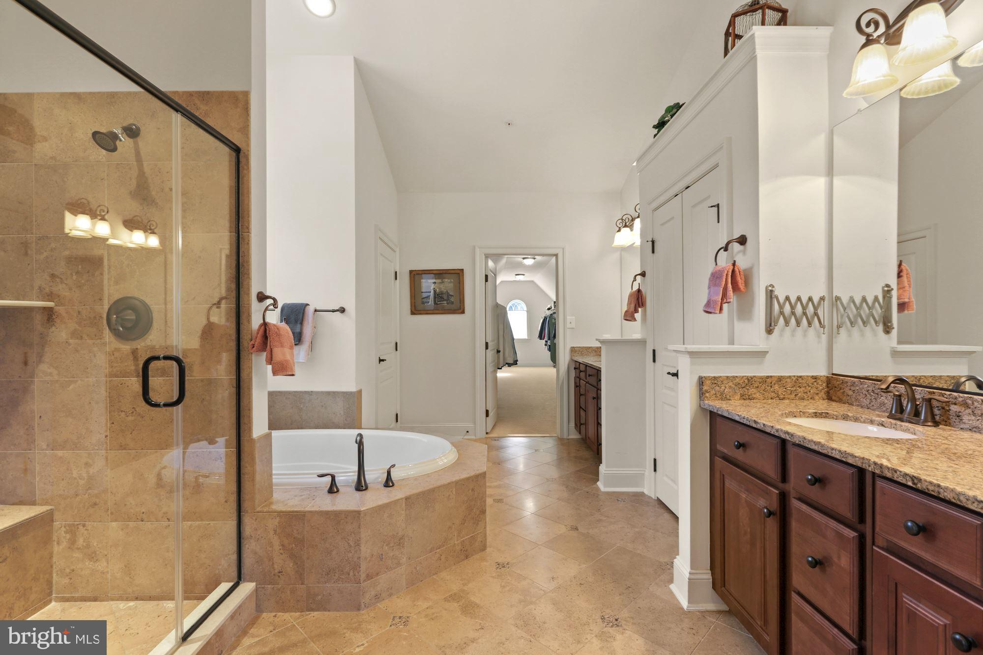 ROBERTS LANDING - Residential