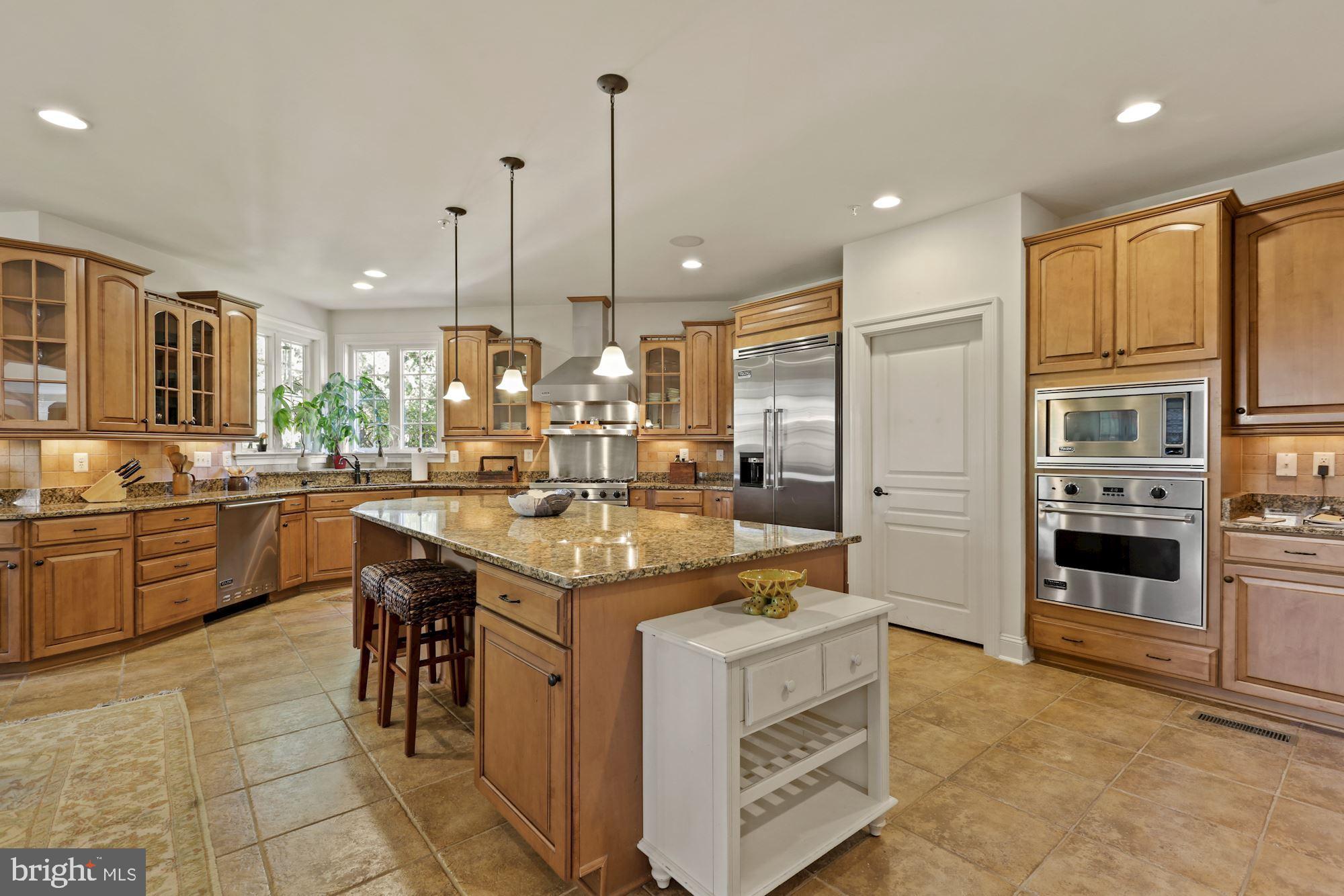 ROBERTS LANDING - Residential