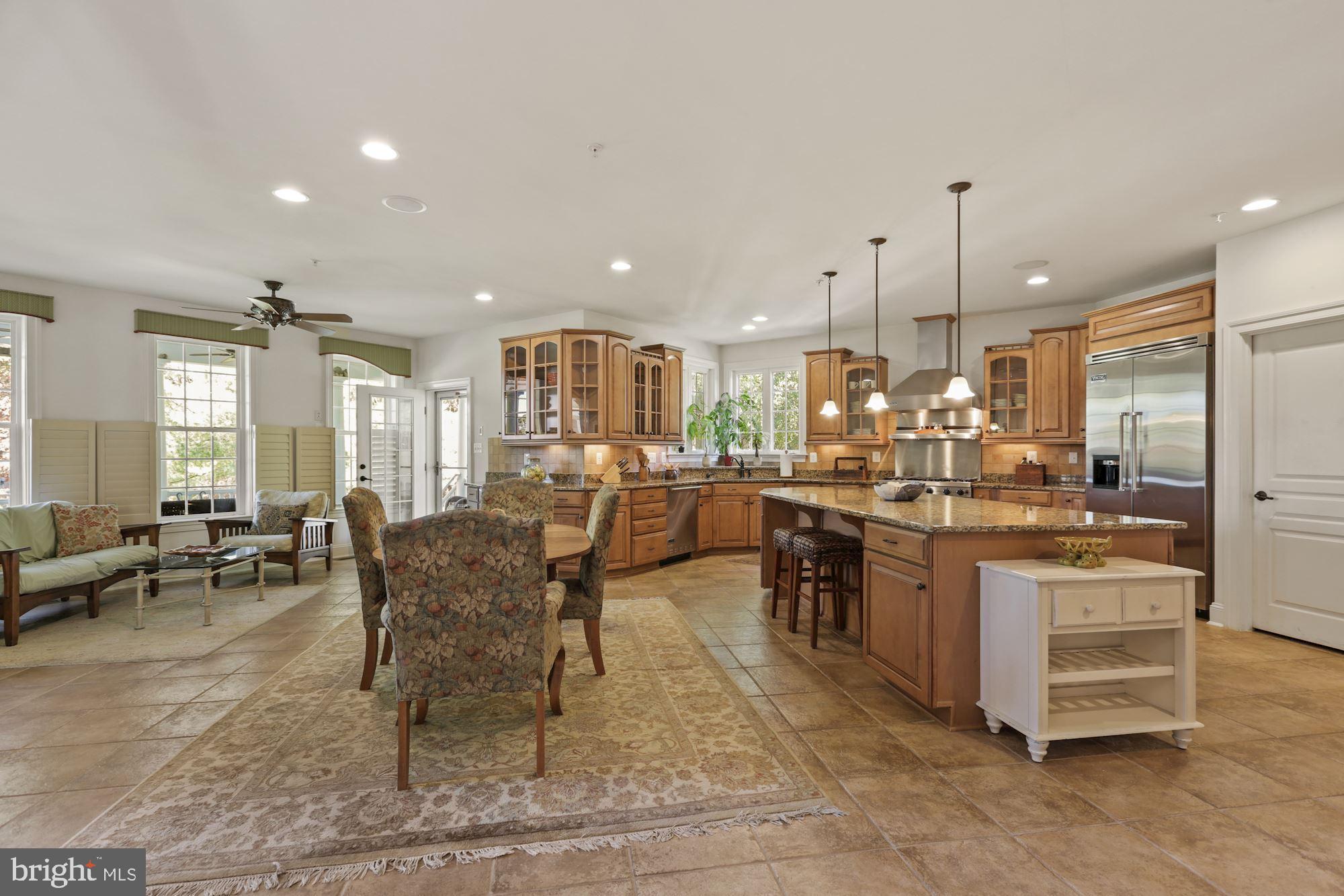 ROBERTS LANDING - Residential