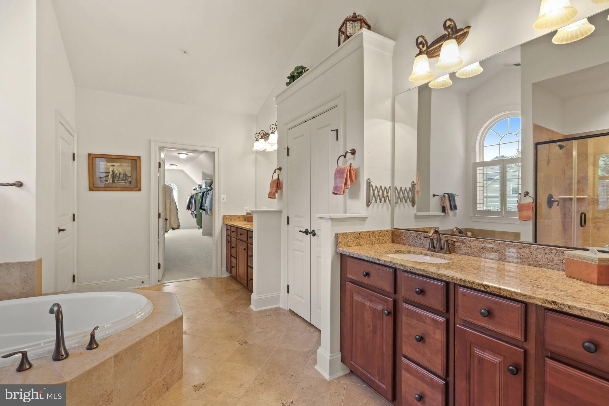 ROBERTS LANDING - Residential