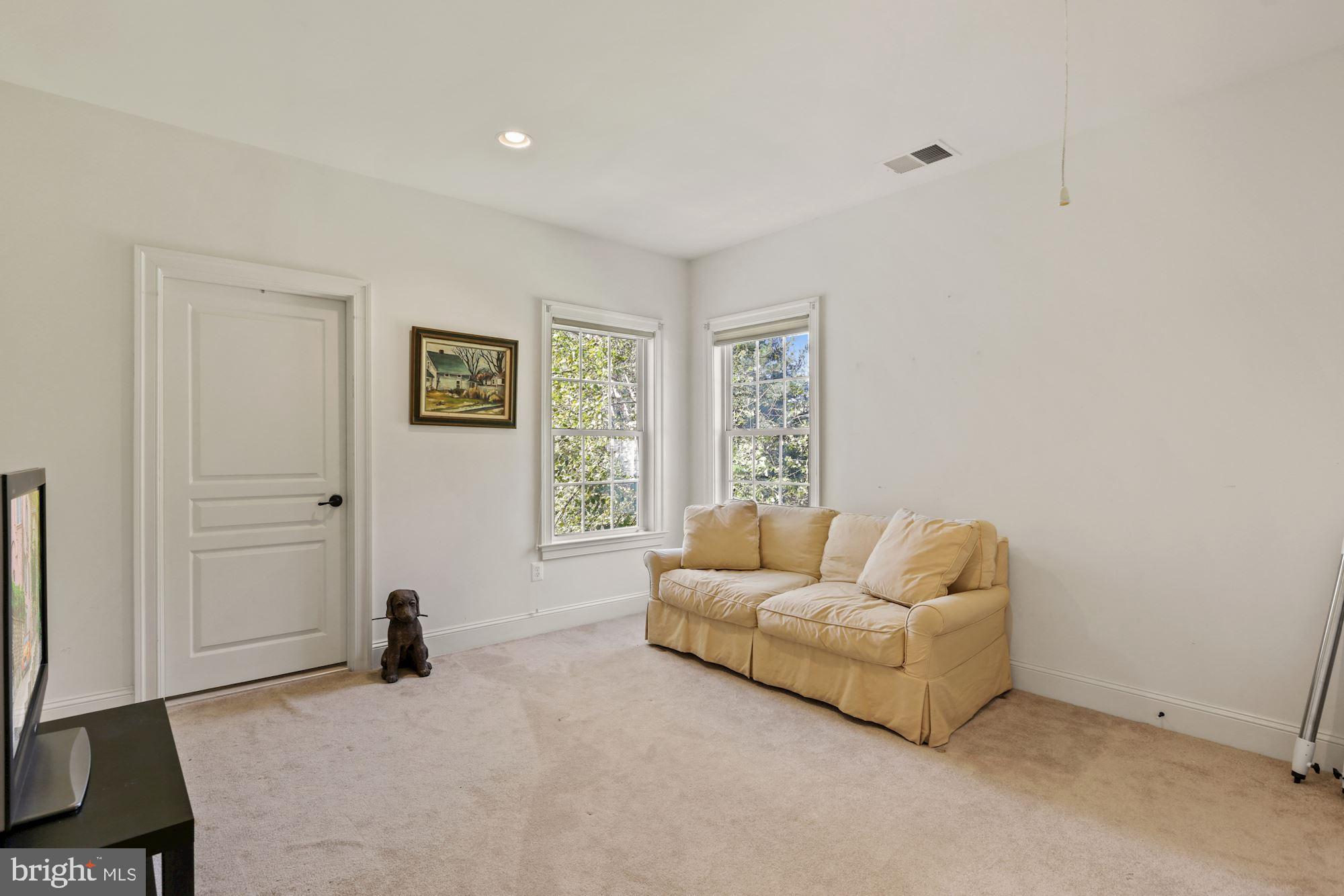 ROBERTS LANDING - Residential