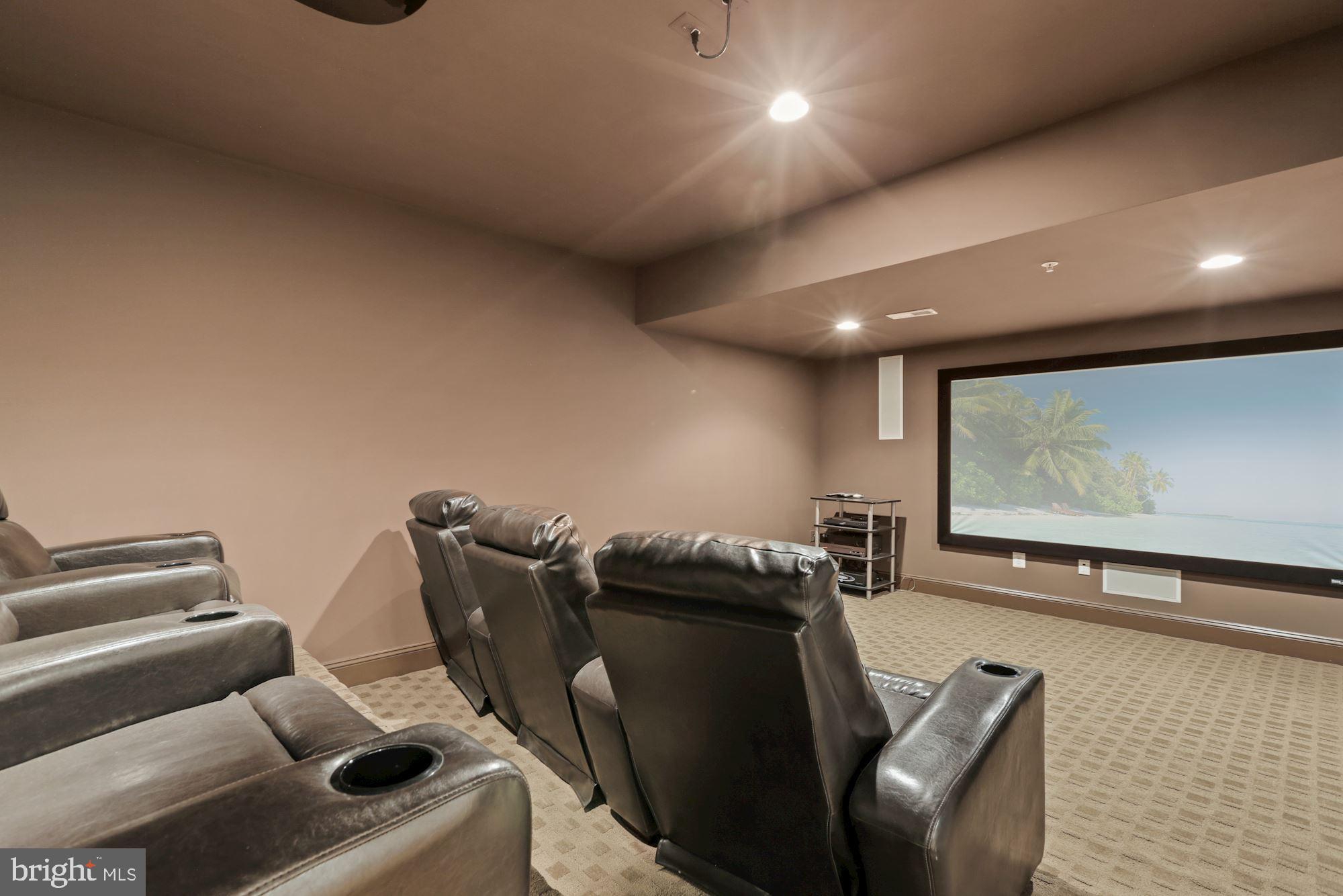 ROBERTS LANDING - Residential