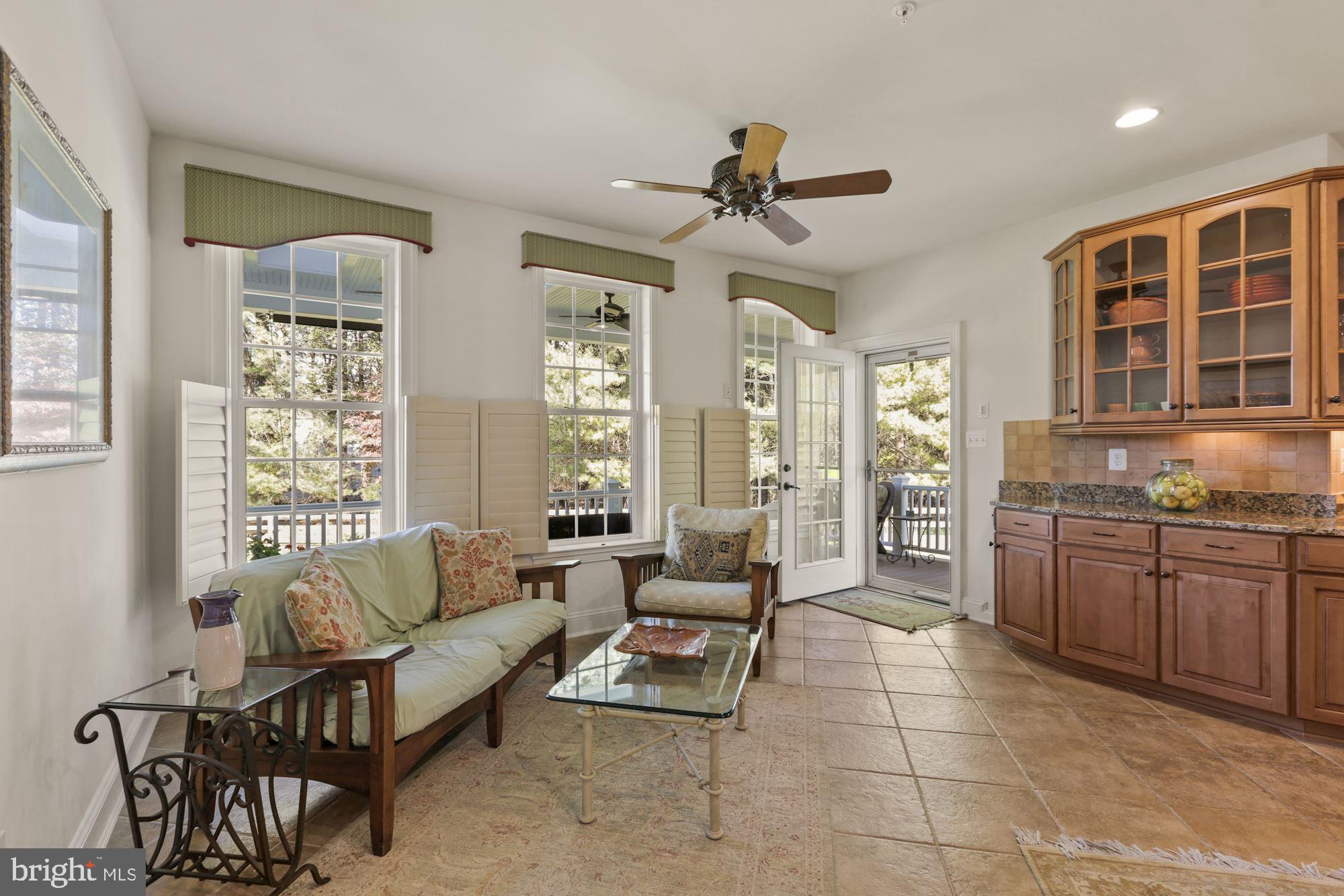 ROBERTS LANDING - Residential