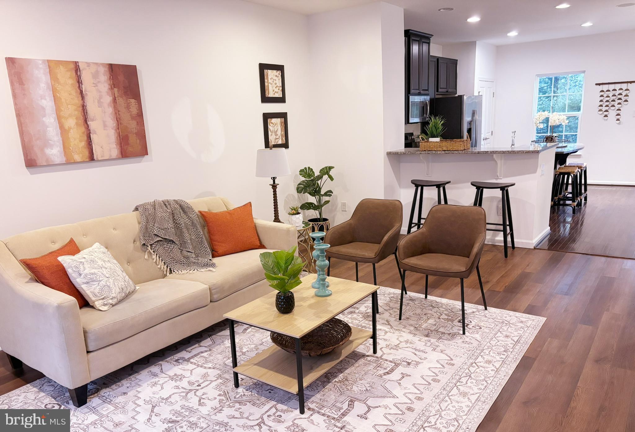 VILLAGES AT PARKE PL - Residential