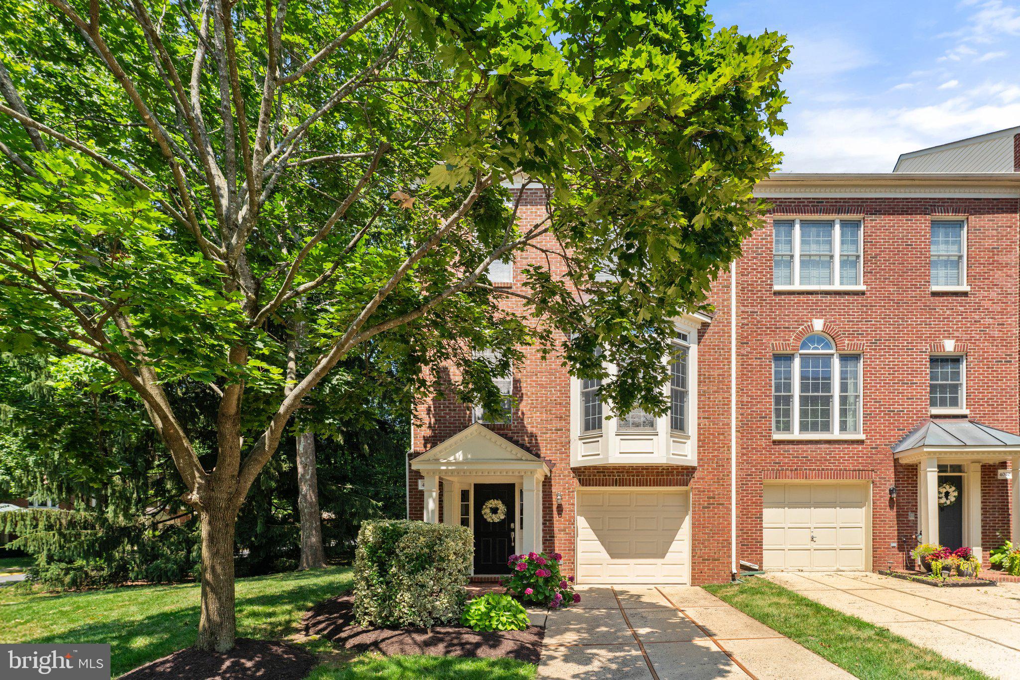 RANDOM HILLS LAND BAY - Residential