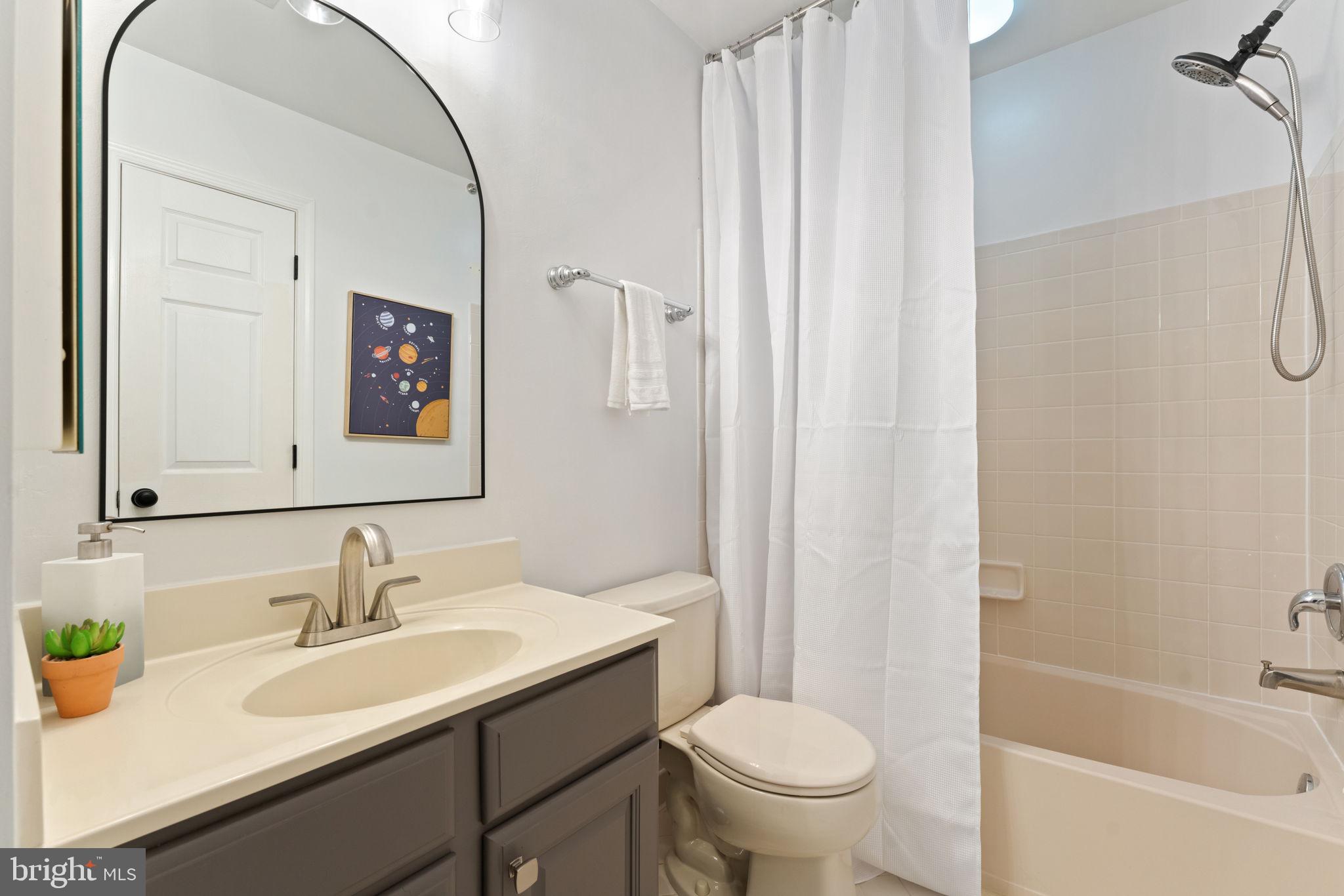 RANDOM HILLS LAND BAY - Residential