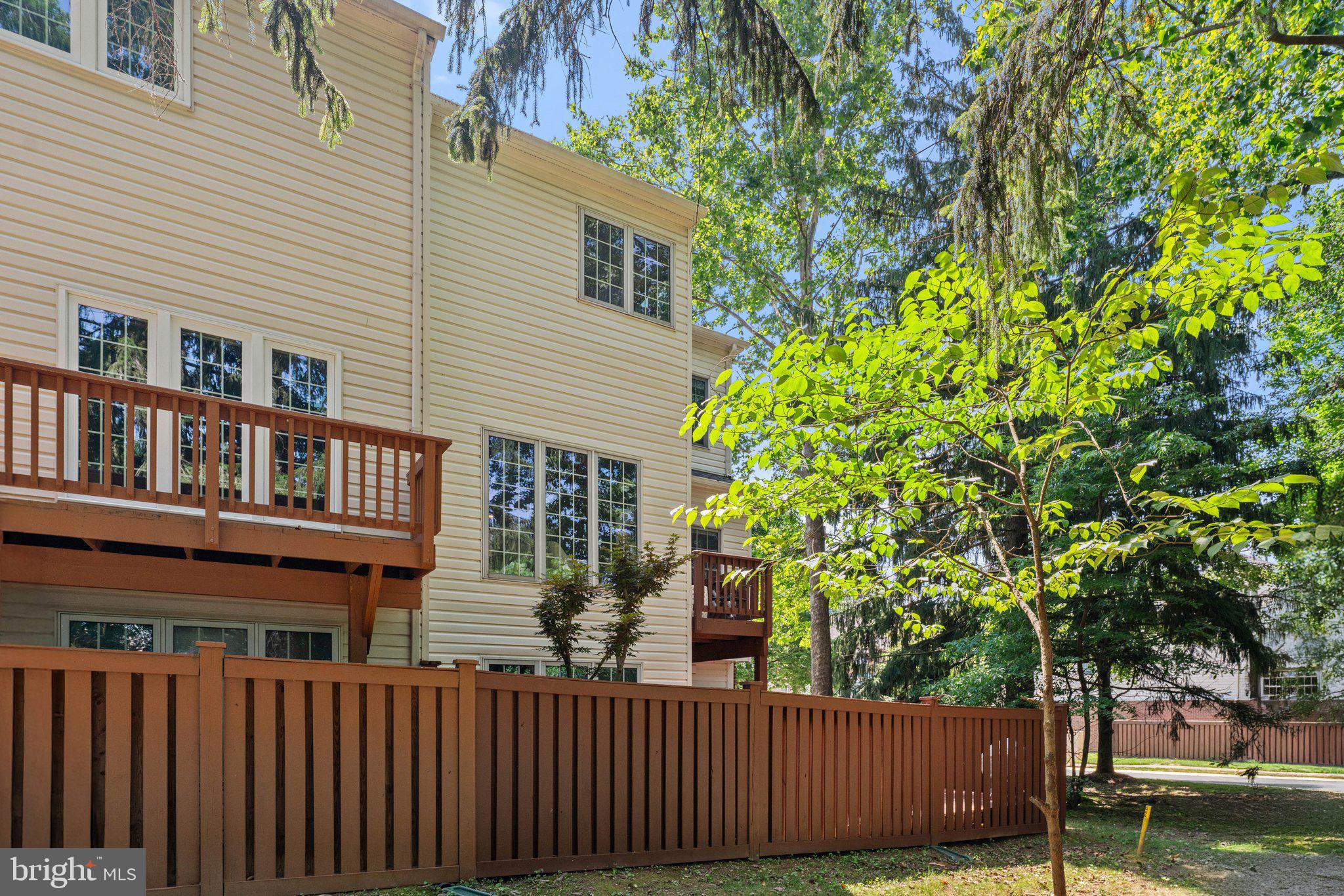 RANDOM HILLS LAND BAY - Residential