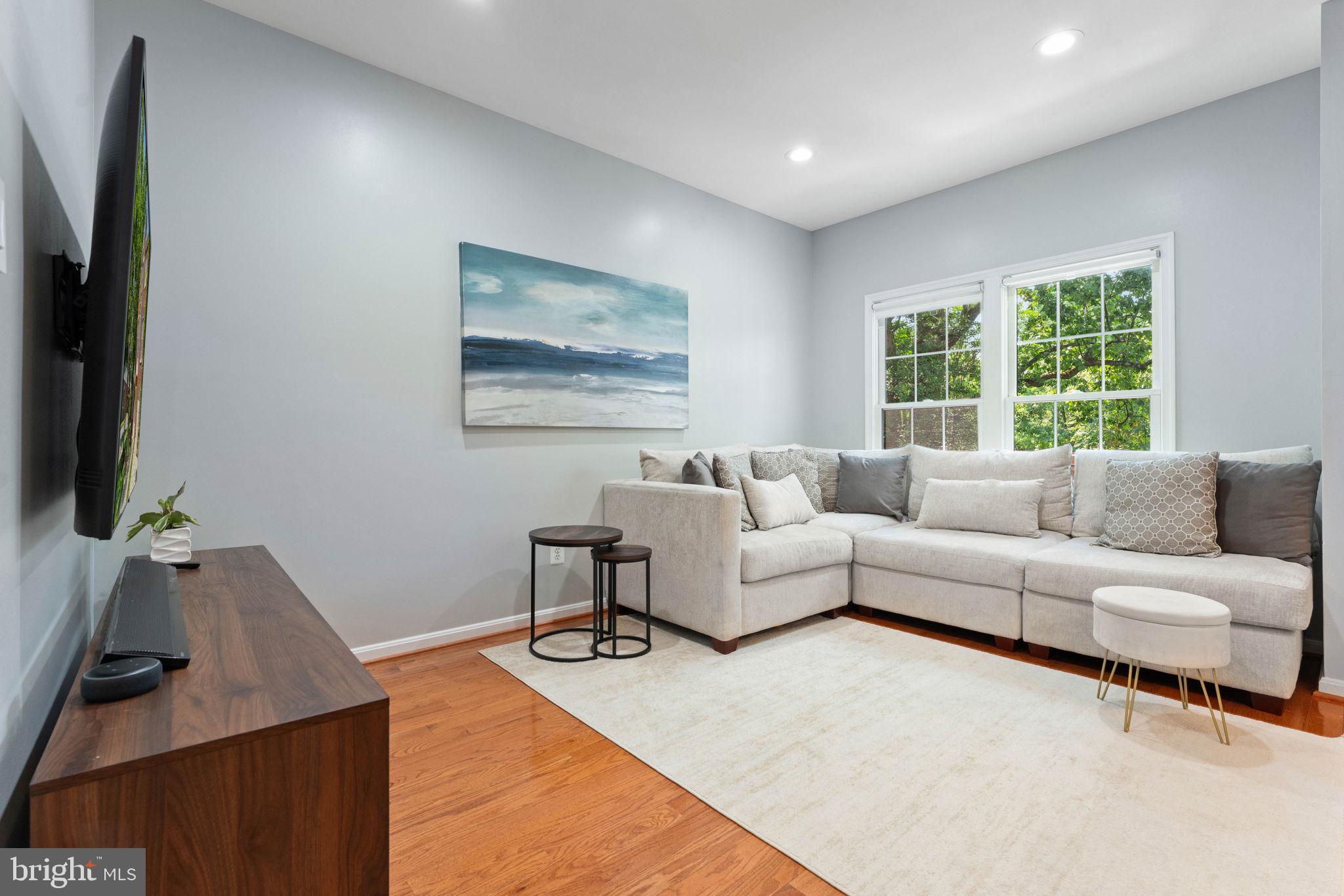 RANDOM HILLS LAND BAY - Residential