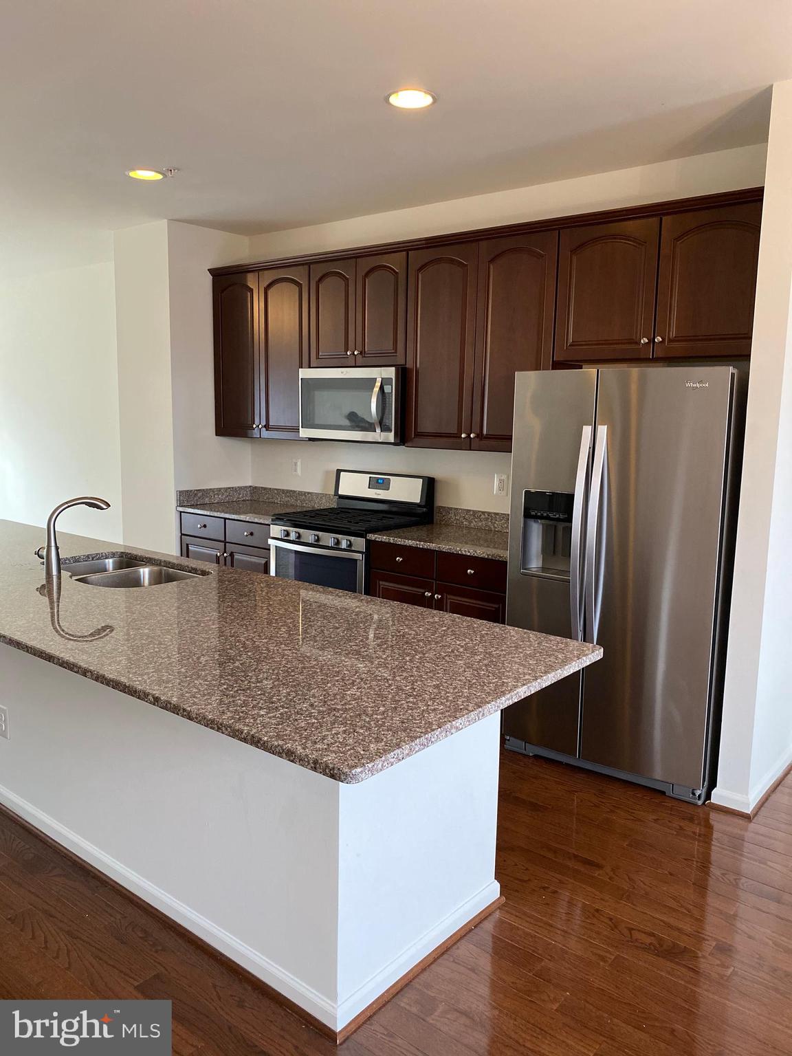 MORRIS PLACE - Residential Lease