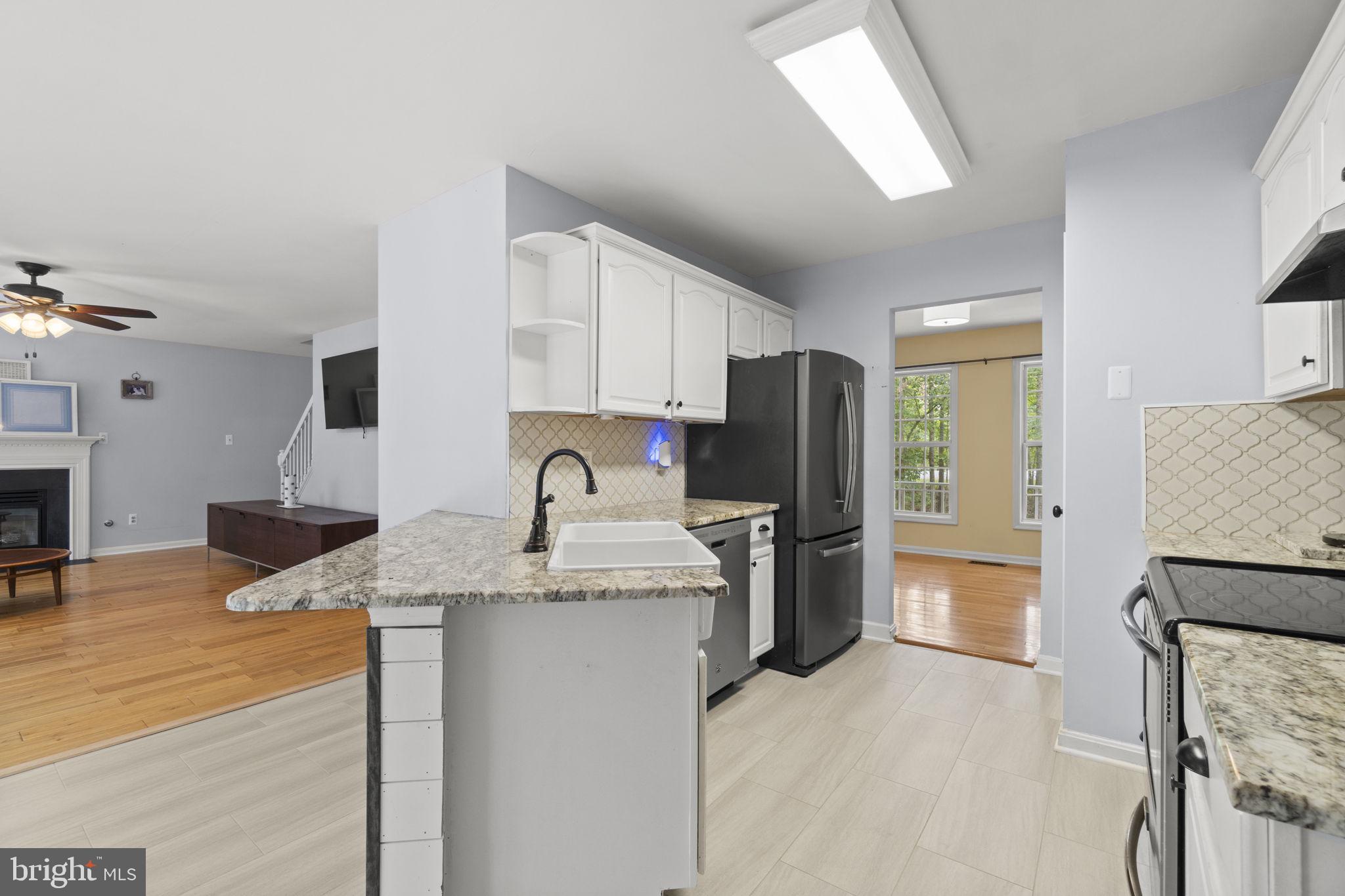 DUTCH HOLLOW - Residential