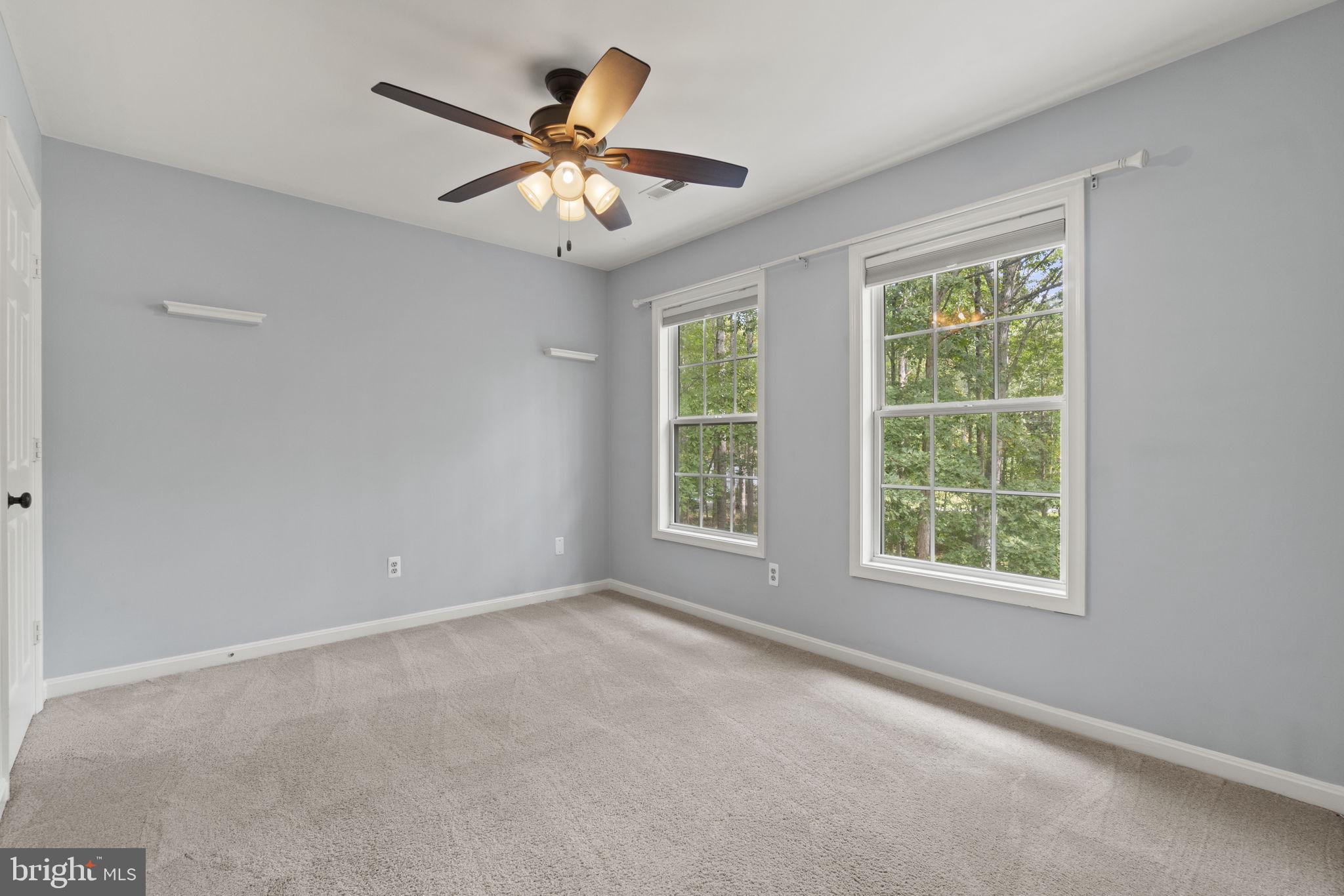 DUTCH HOLLOW - Residential