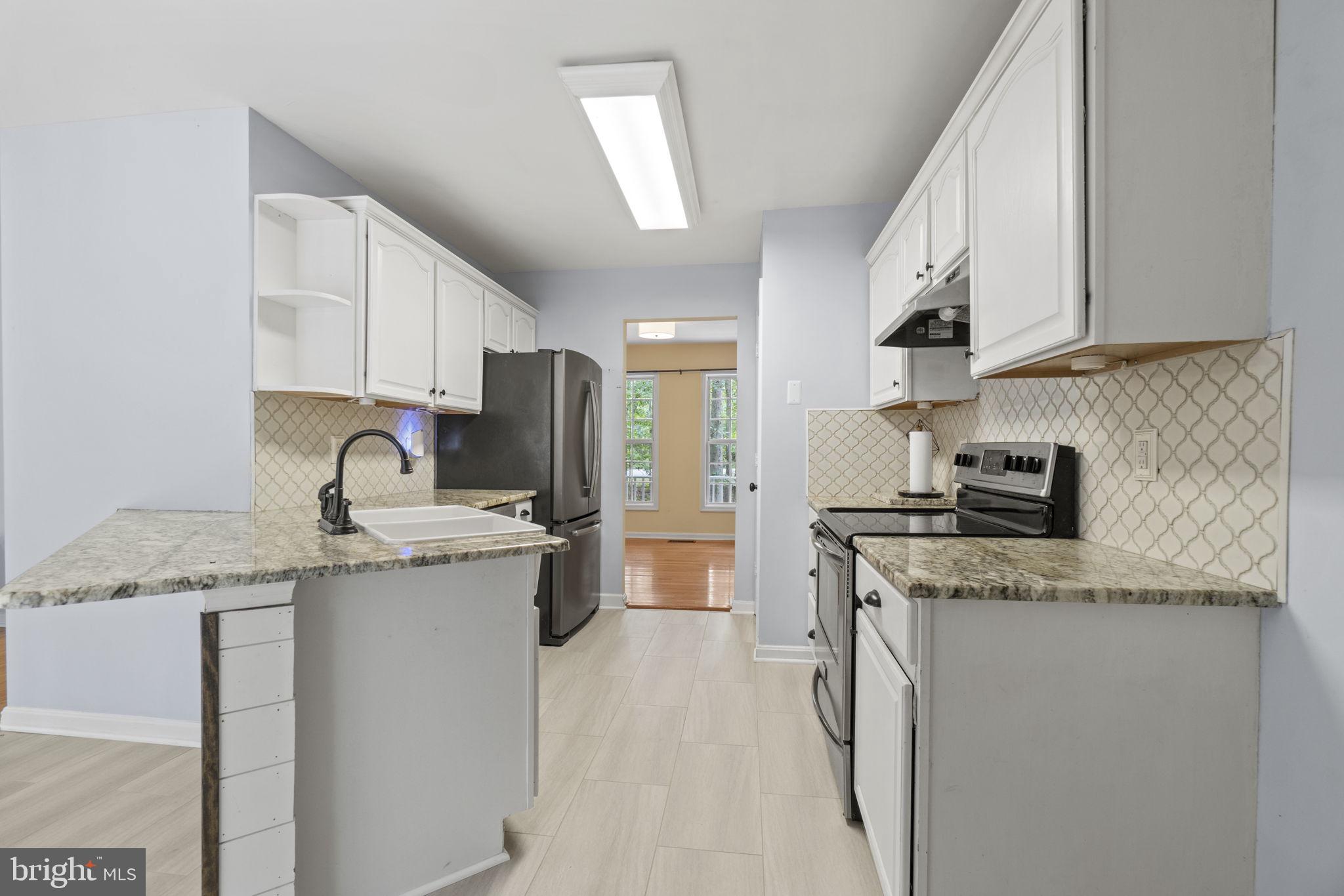 DUTCH HOLLOW - Residential