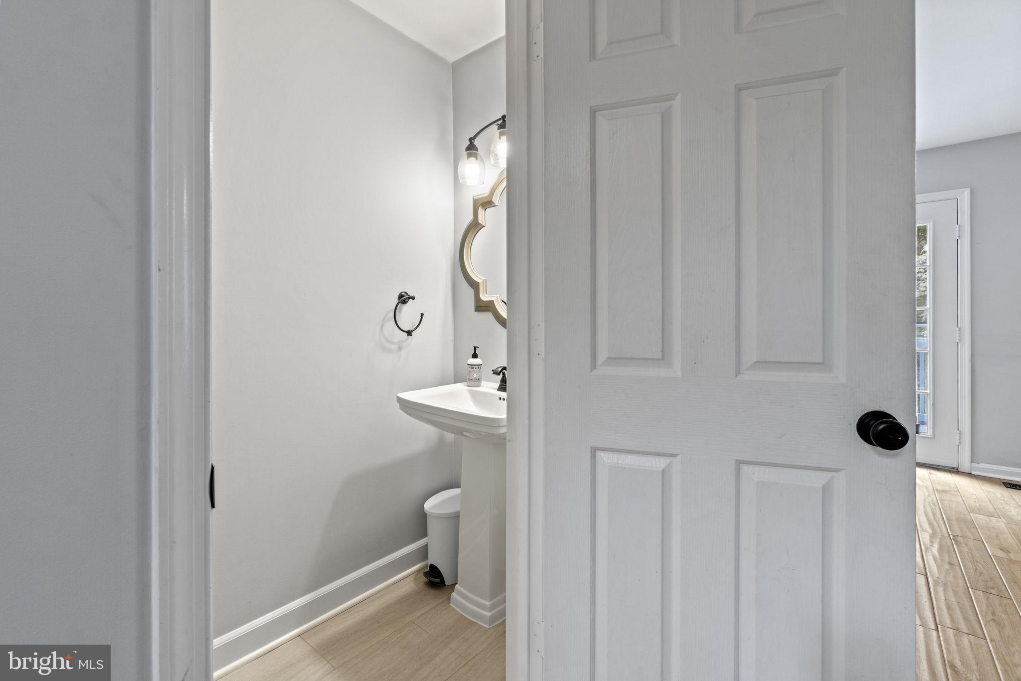 DUTCH HOLLOW - Residential