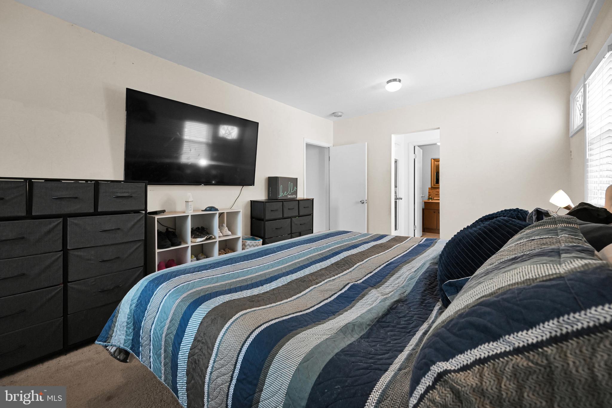 WILLOWDALE - Residential