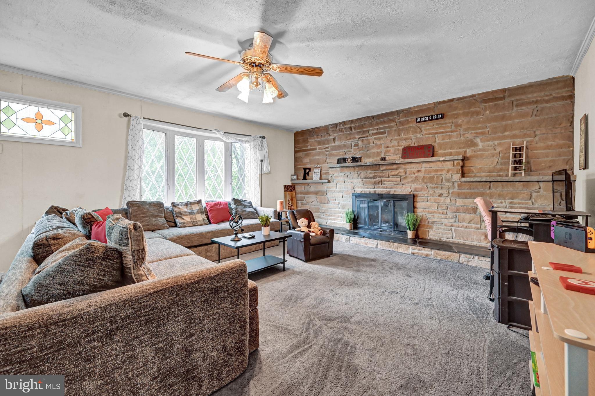 WILLOWDALE - Residential