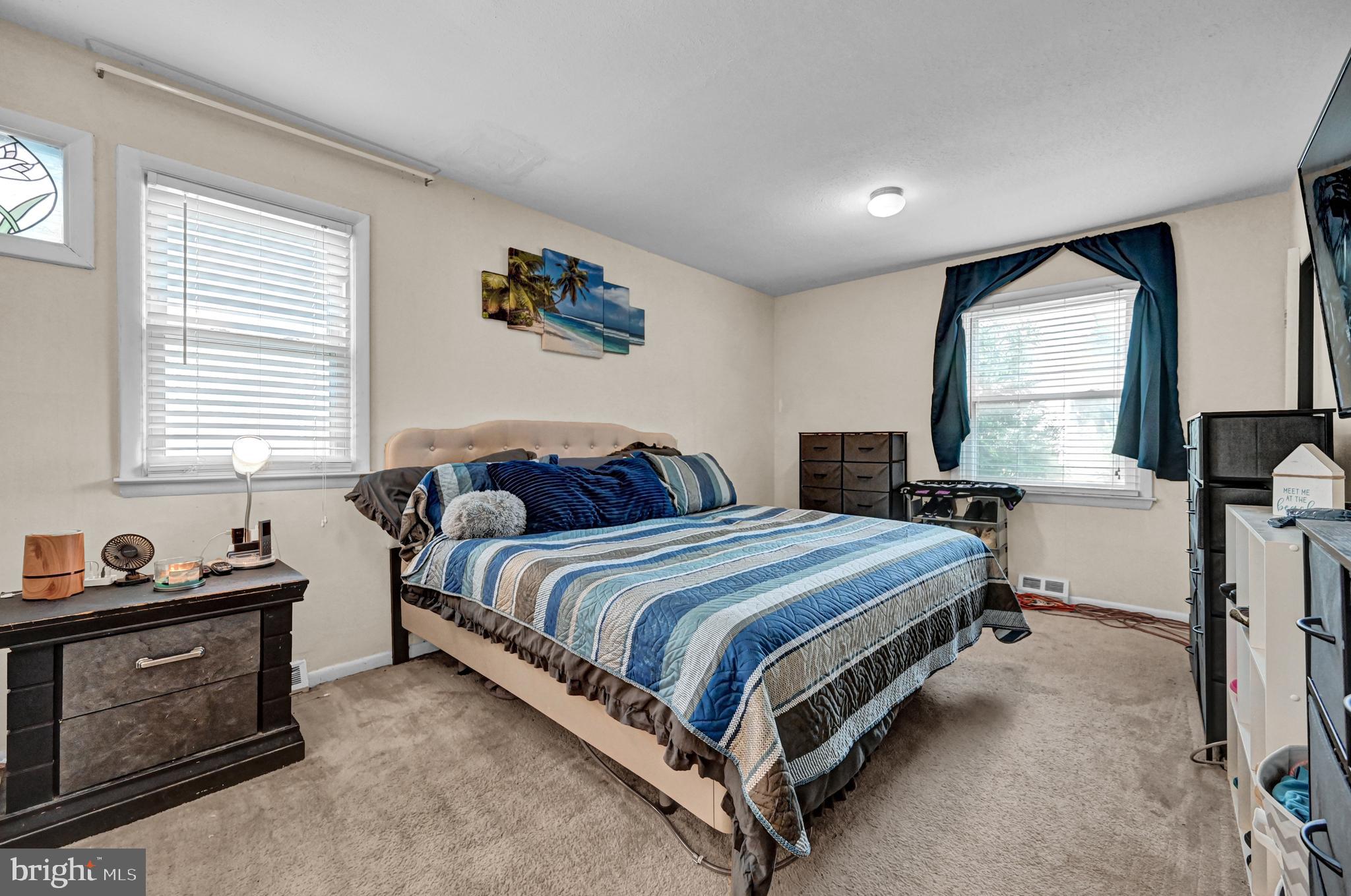 WILLOWDALE - Residential