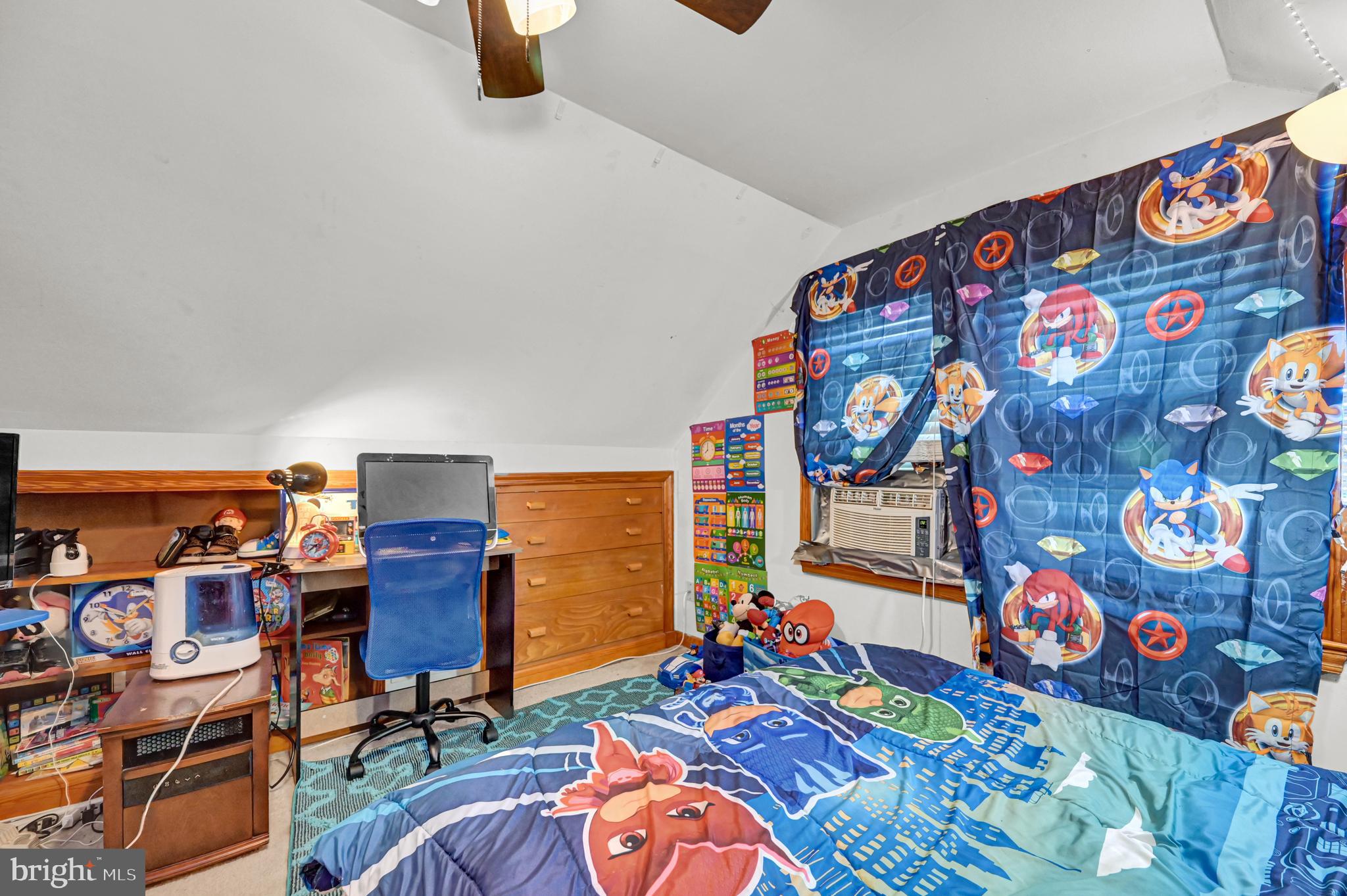 WILLOWDALE - Residential