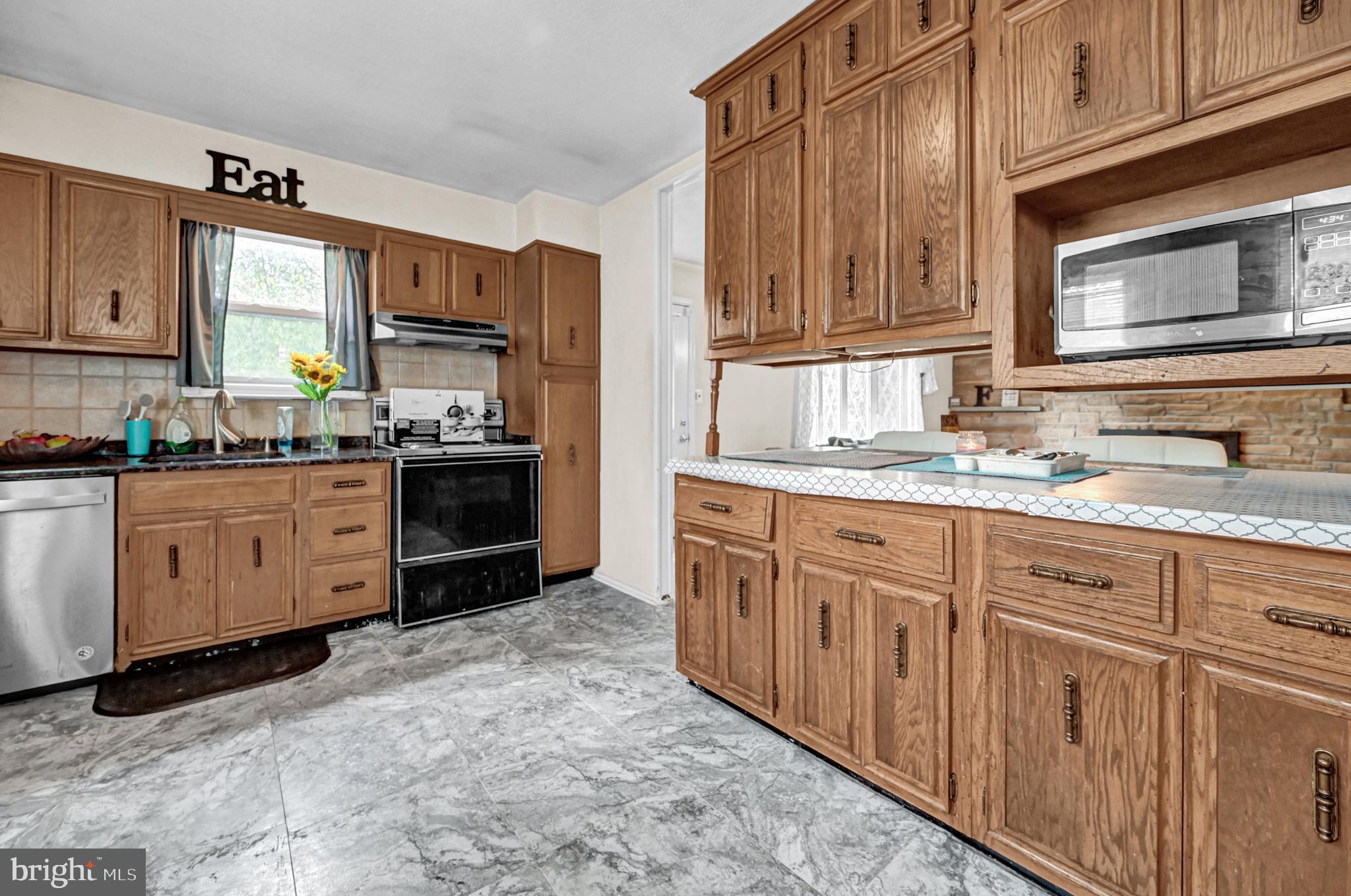 WILLOWDALE - Residential