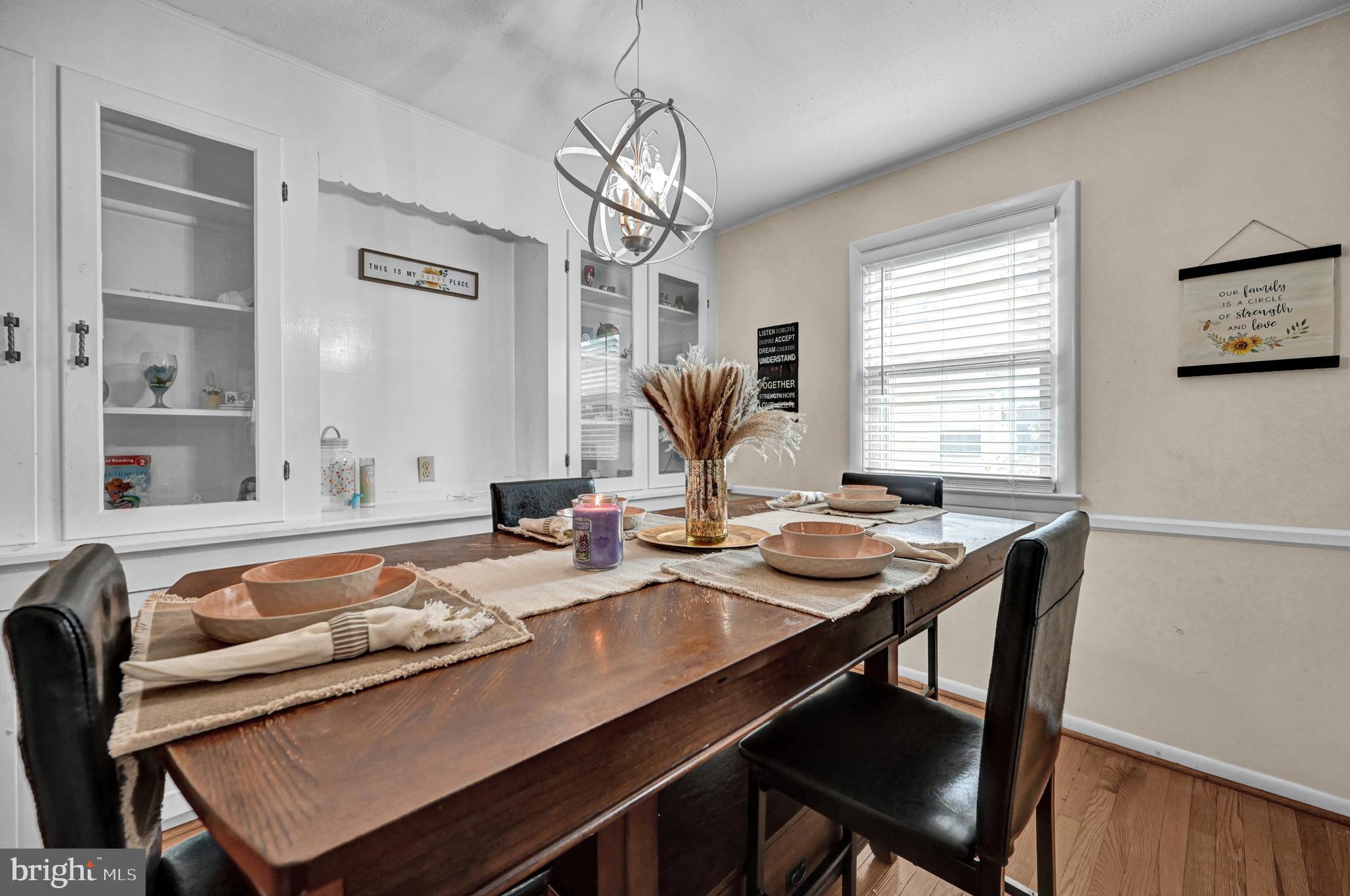 WILLOWDALE - Residential