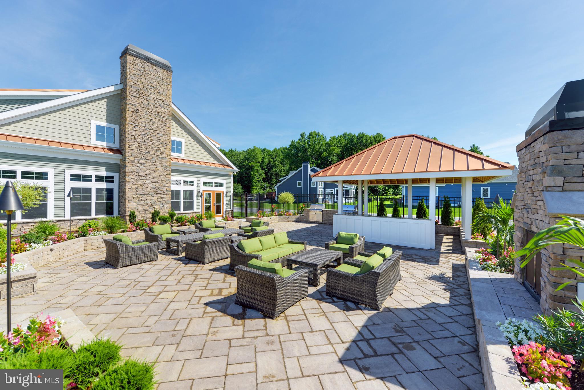 SAWGRASS AT WHITE OAK CREEK - Residential