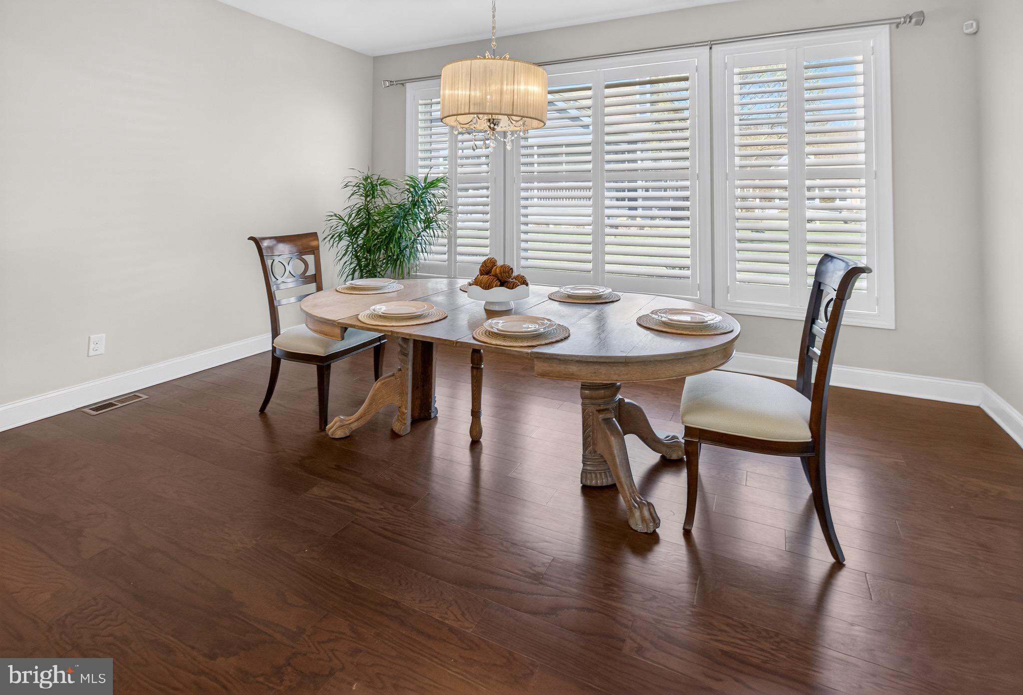 SAWGRASS AT WHITE OAK CREEK - Residential