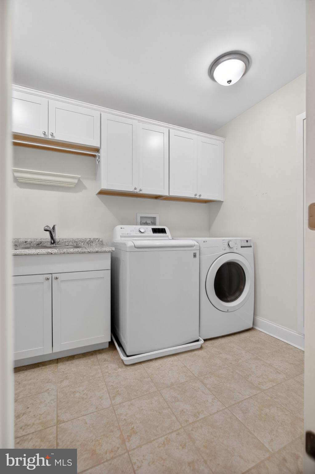 SAWGRASS AT WHITE OAK CREEK - Residential