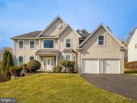 838 GINA DRIVE PHILADELPHIA PA 19115