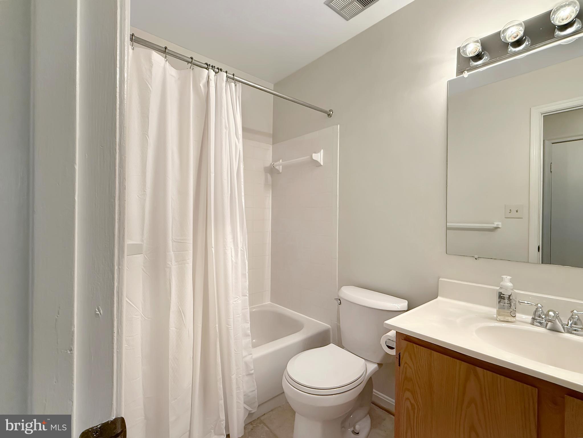 HOMELAND VILLAGE - Residential