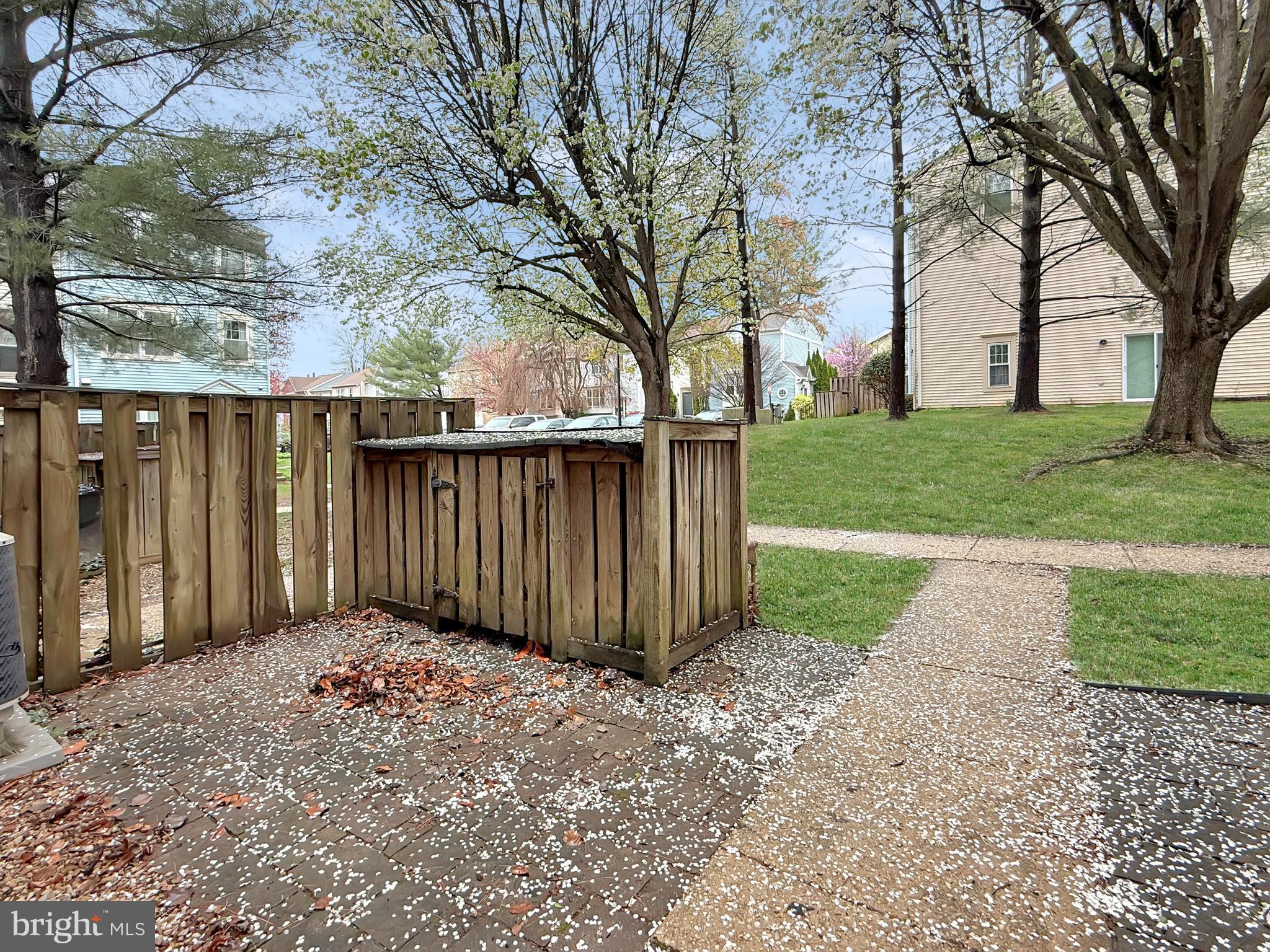 HOMELAND VILLAGE - Residential