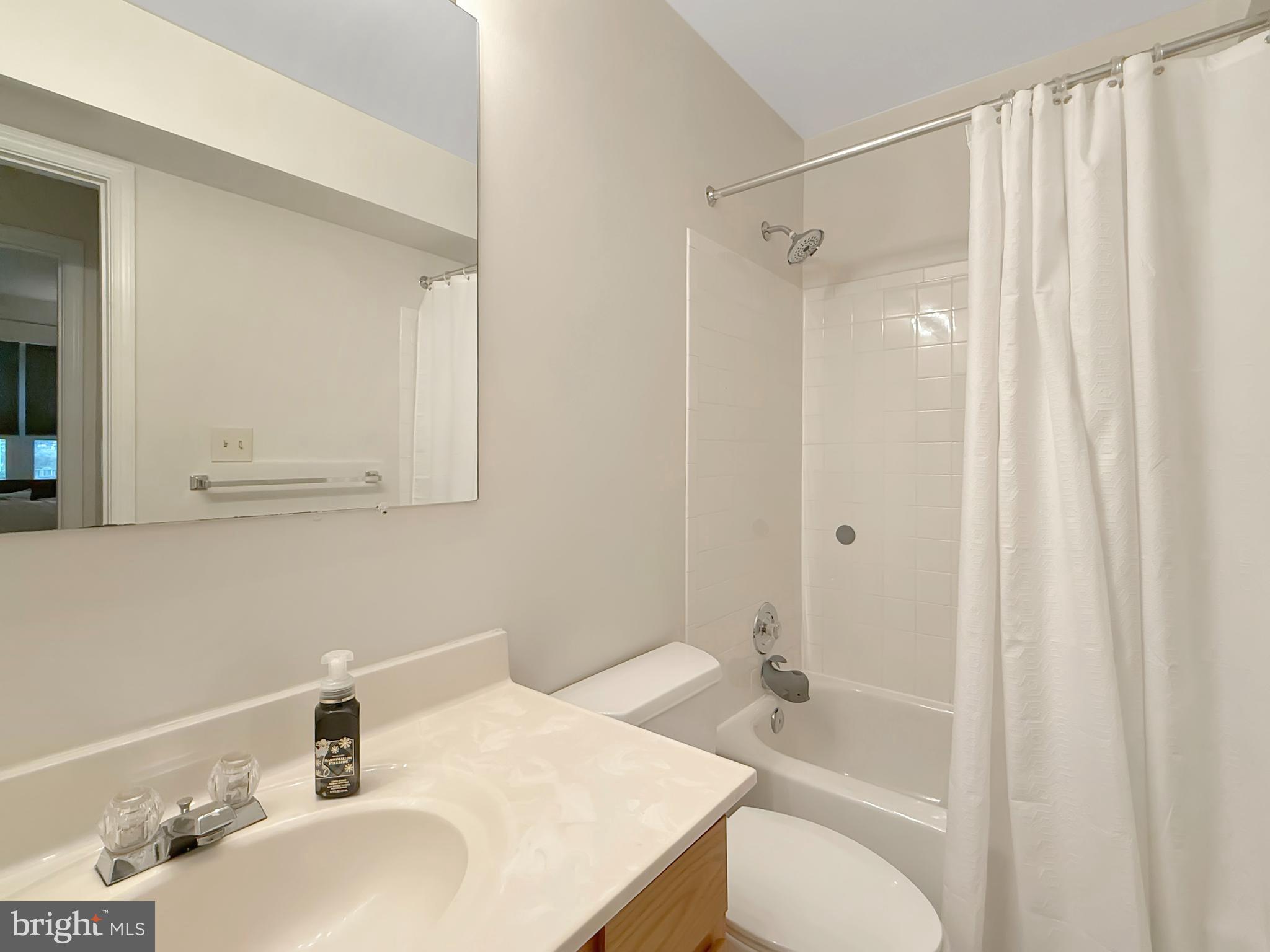 HOMELAND VILLAGE - Residential