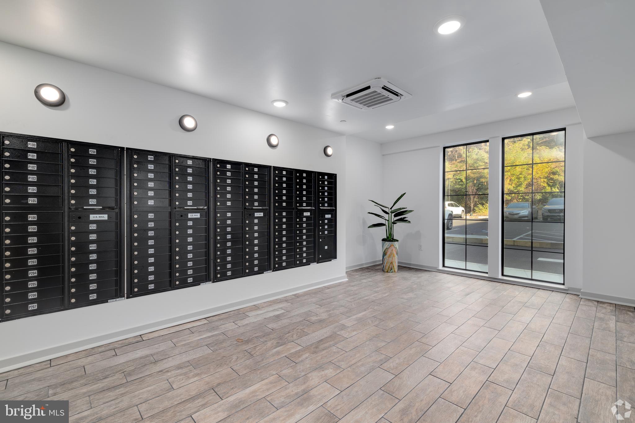 ROXBOROUGH - Residential Lease