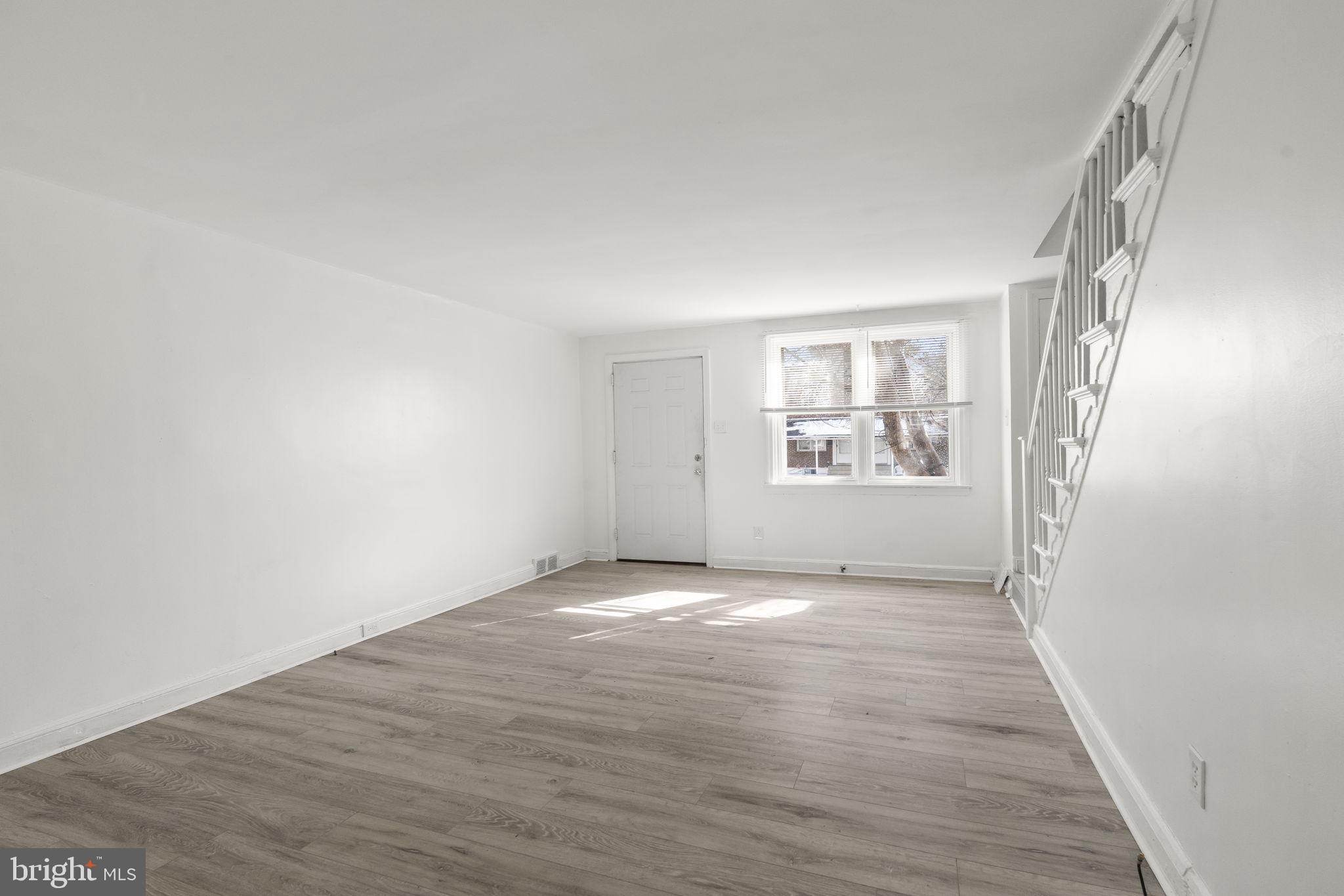 EDGEMONT PARK - Residential